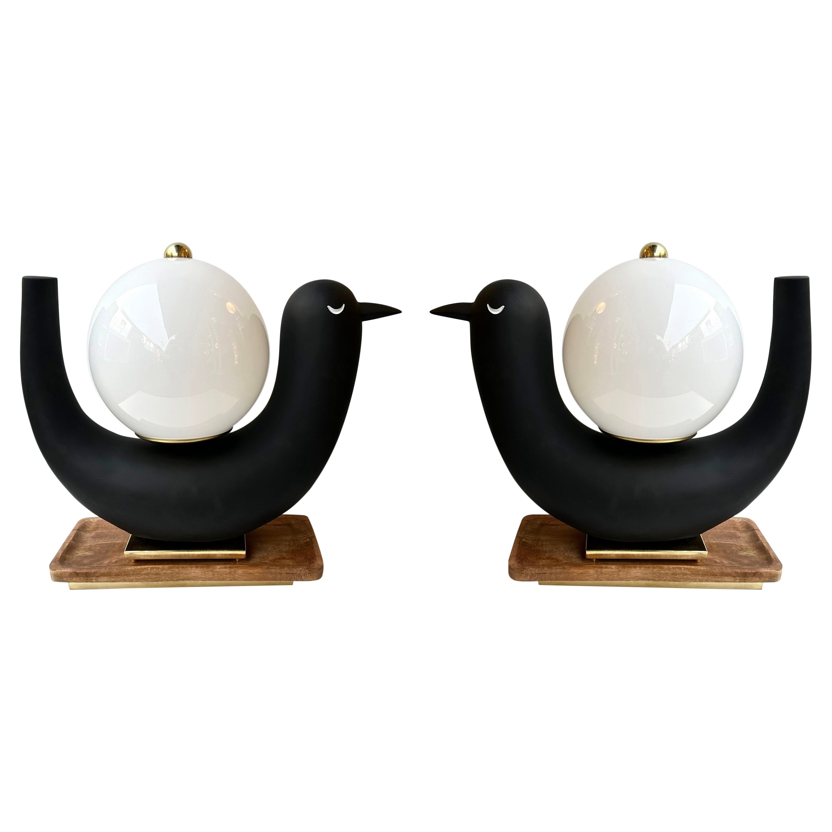 Pareja Contemporánea de Lámparas Pájaro Opalina Cristal de Murano Latón y Madera, Italia en venta