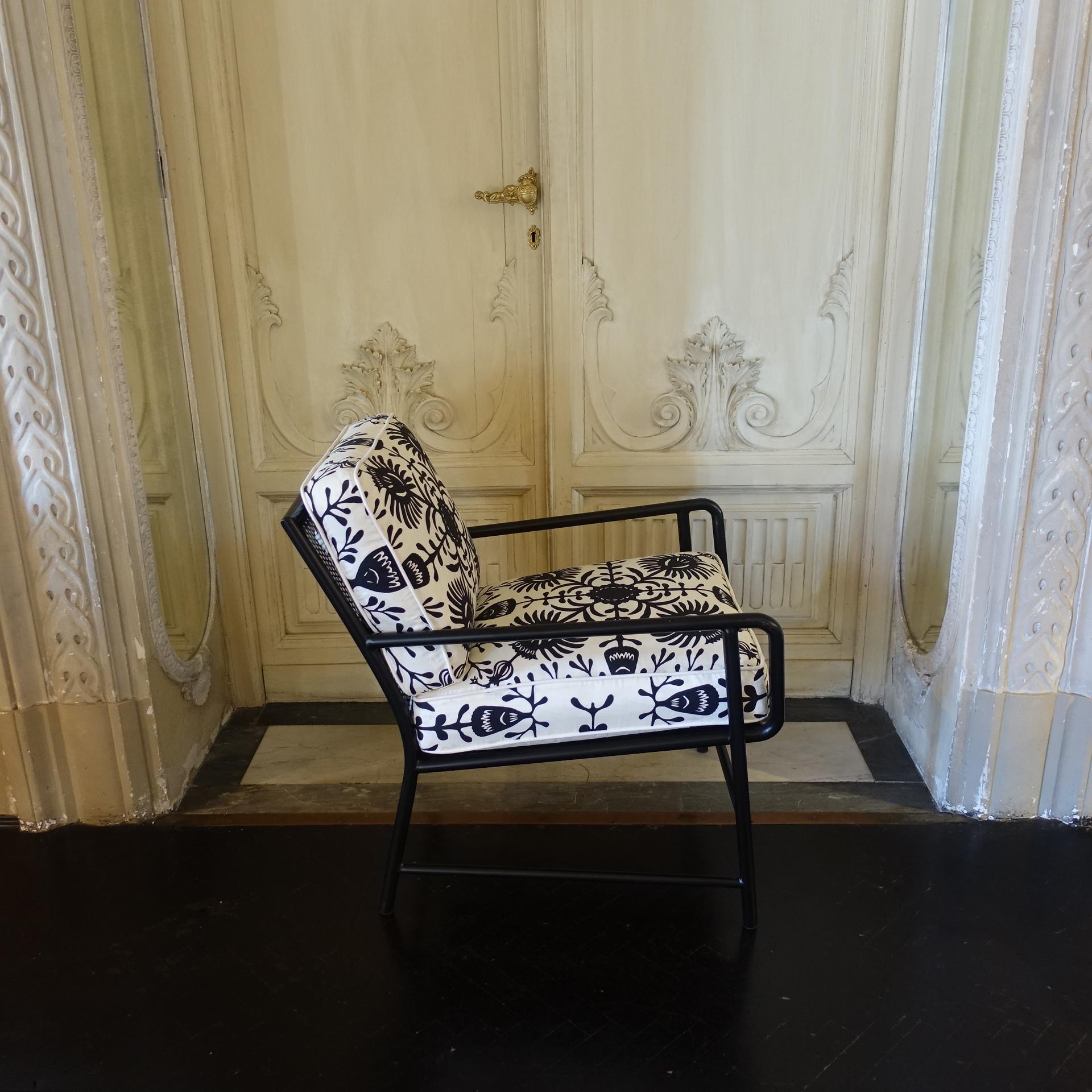 Contemporary Pair of Black Metal Armchairs and Black and White Printed Fabric 3