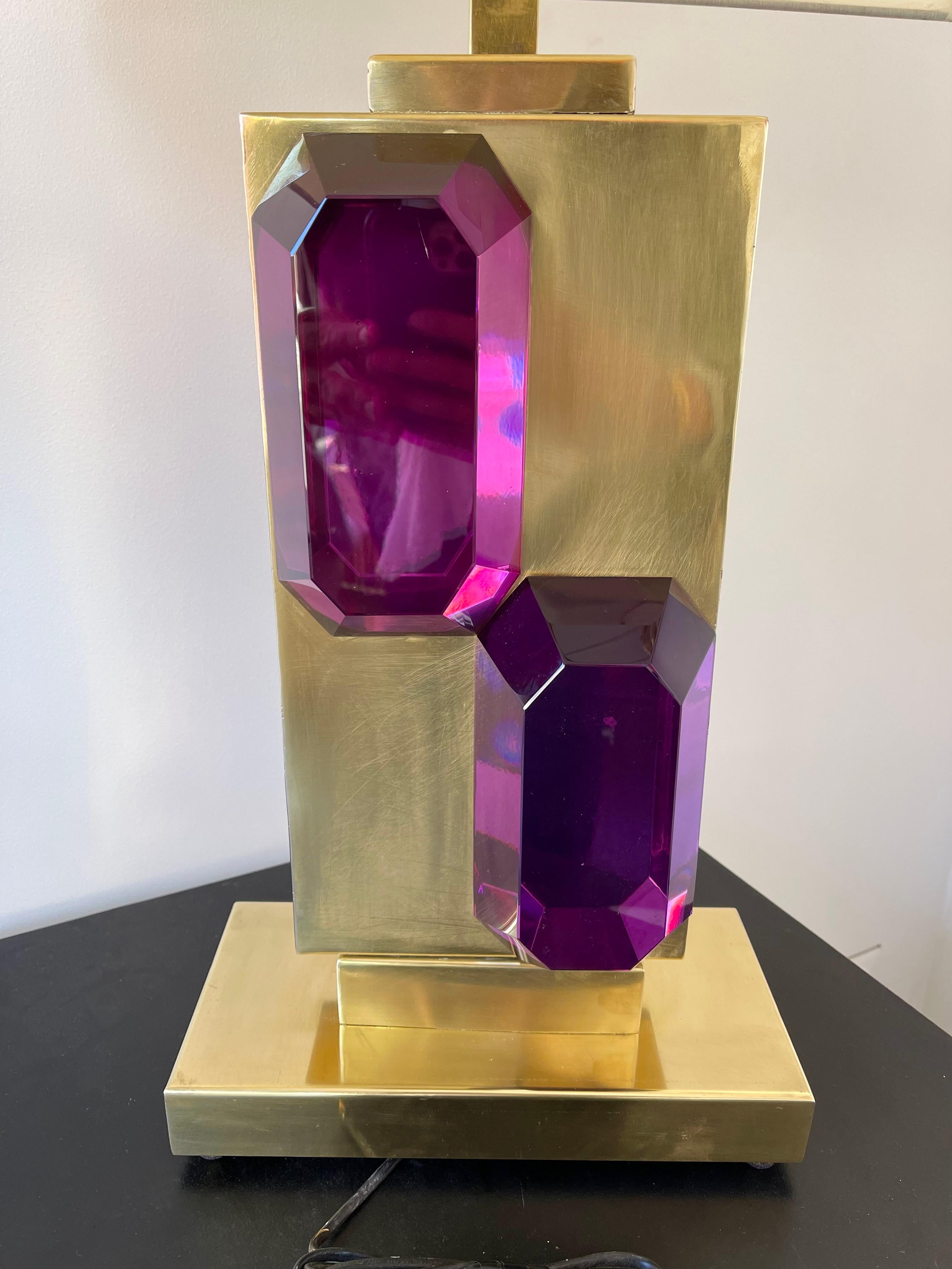 Pair of purple amethyst Murano glass bar and brass table or bedside lamps. Contemporary work from a small artisanal italian design workshop. In the mood of Mid-Century Modern, Hollywood Regency, Venini, Mazzega, La Murrina, Veronese, Barovier,