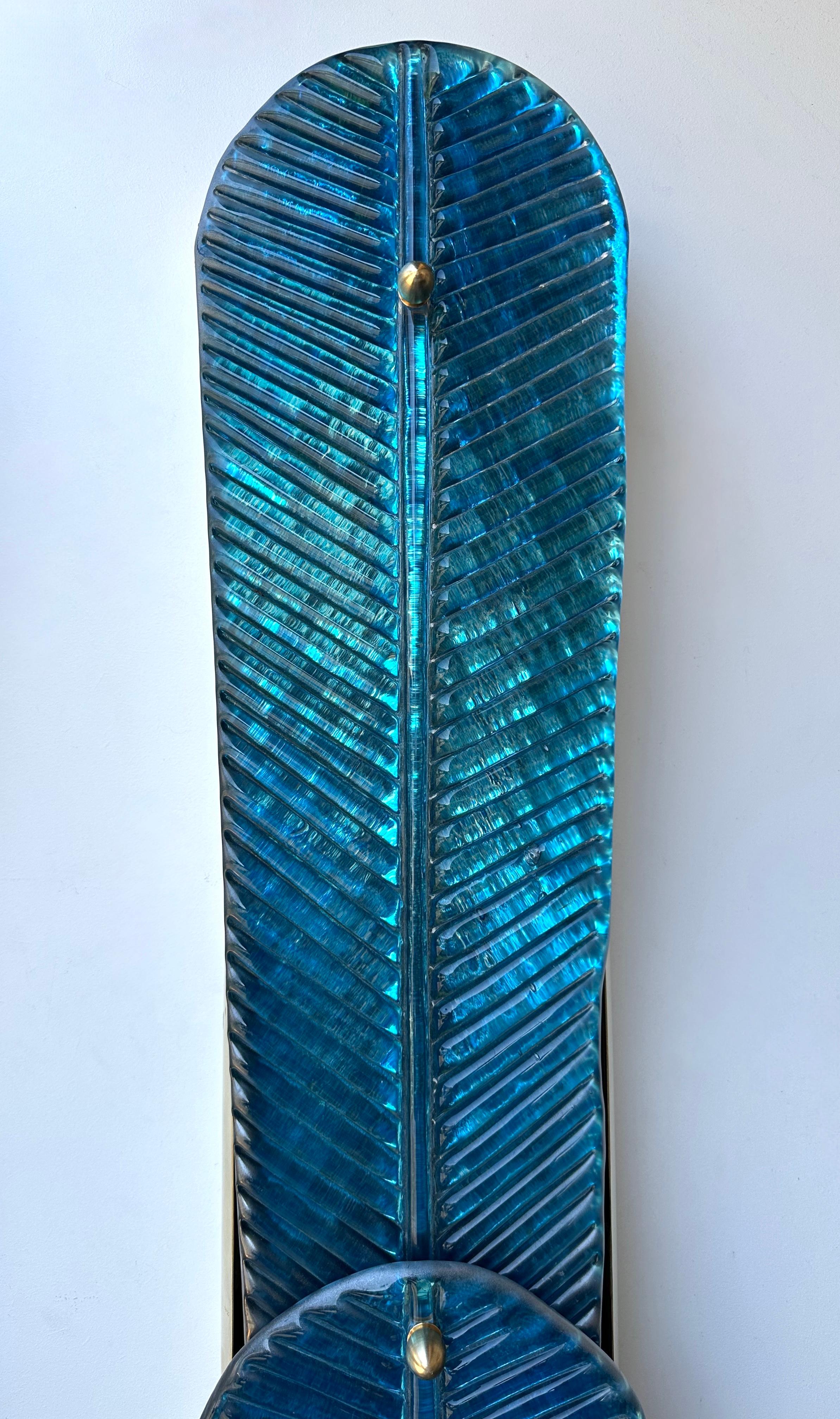Contemporary Pair of Brass and Blue Murano Glass Palm Tree Sconces, Italy For Sale 8