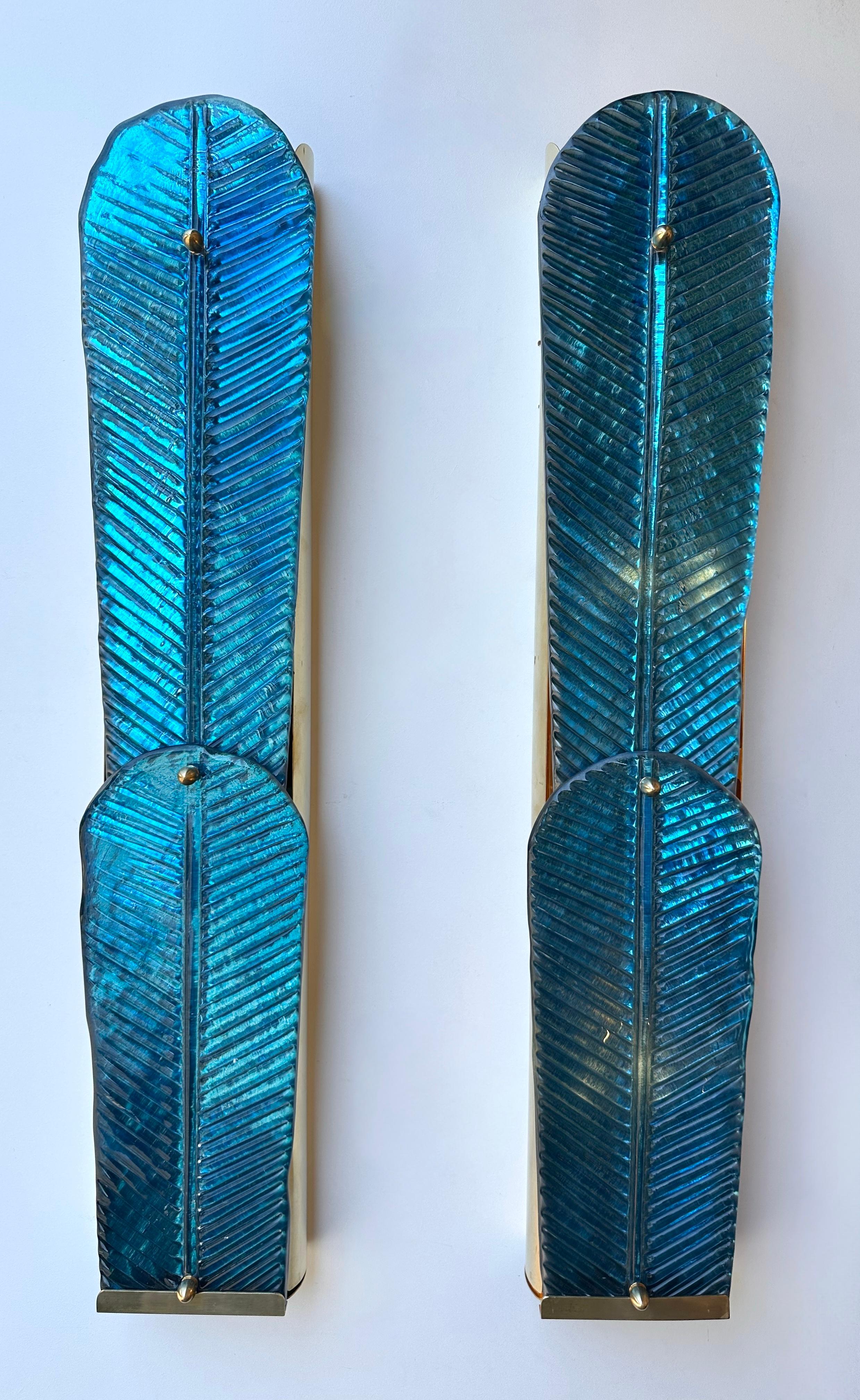 Contemporary Pair of Brass and Blue Murano Glass Palm Tree Sconces, Italy For Sale 2