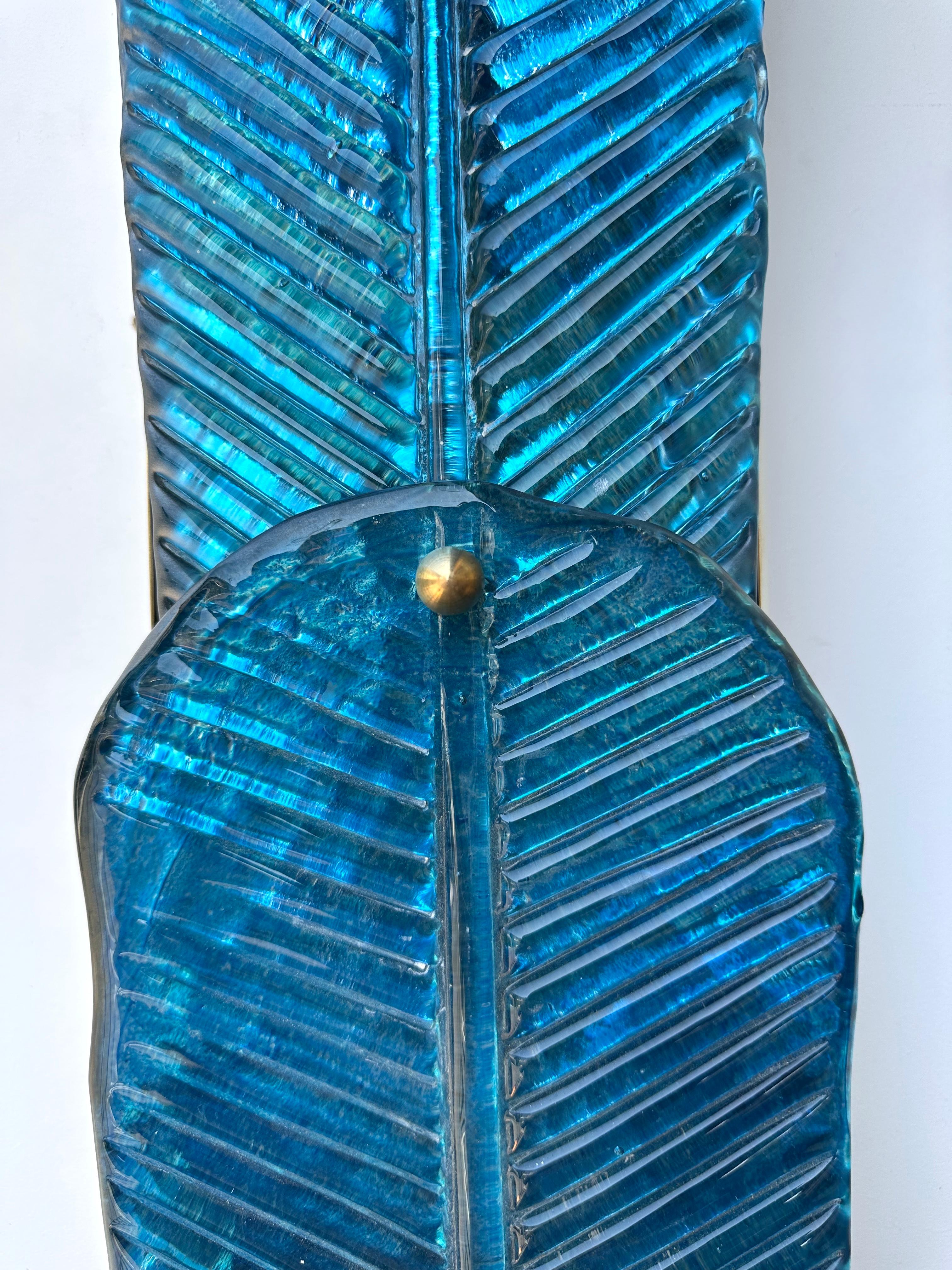 Contemporary Pair of Brass and Blue Murano Glass Palm Tree Sconces, Italy For Sale 3