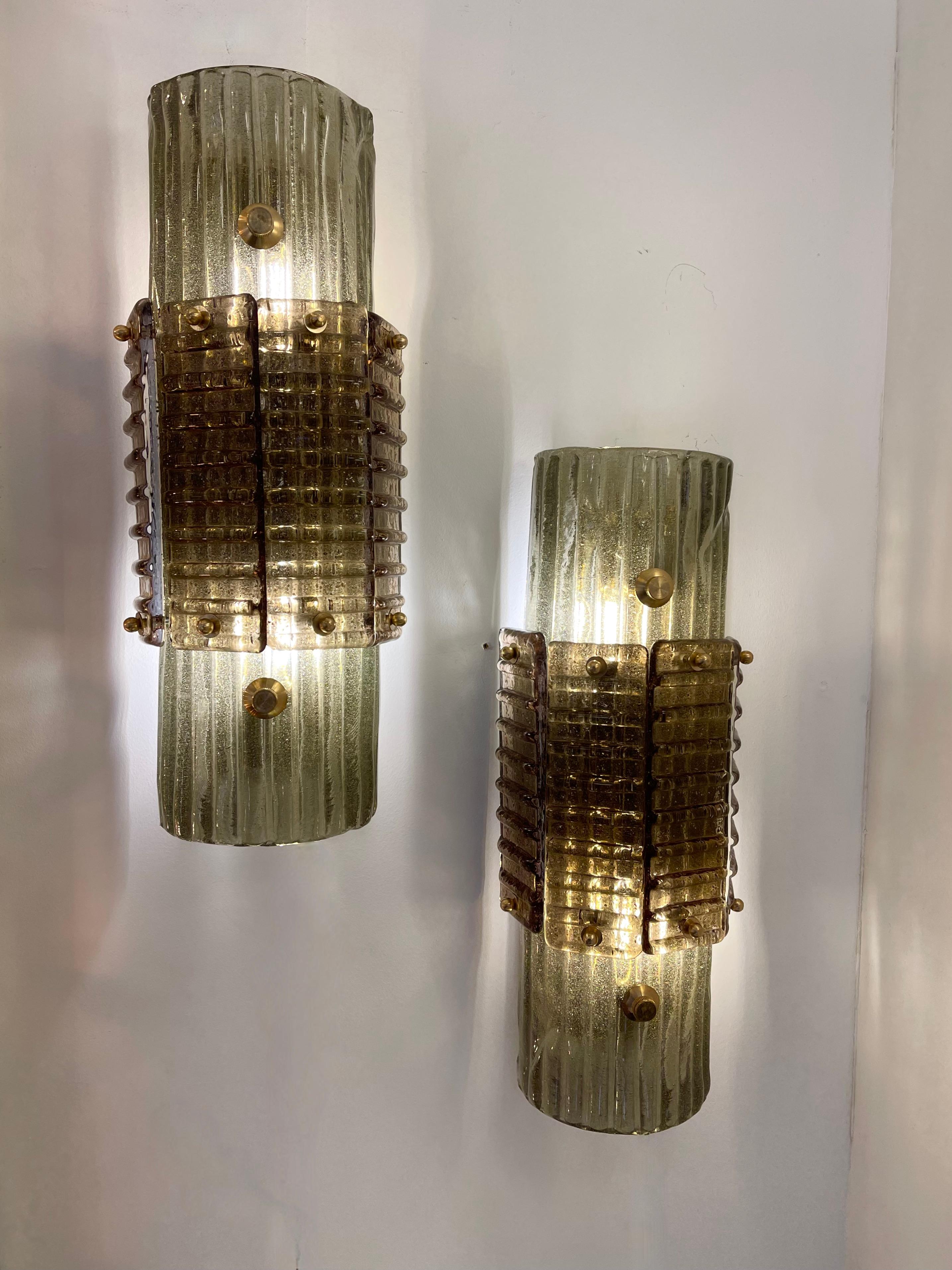 Contemporary Pair of Brass and Cola Gold Leaf Murano Glass Sconces, Italy For Sale 3