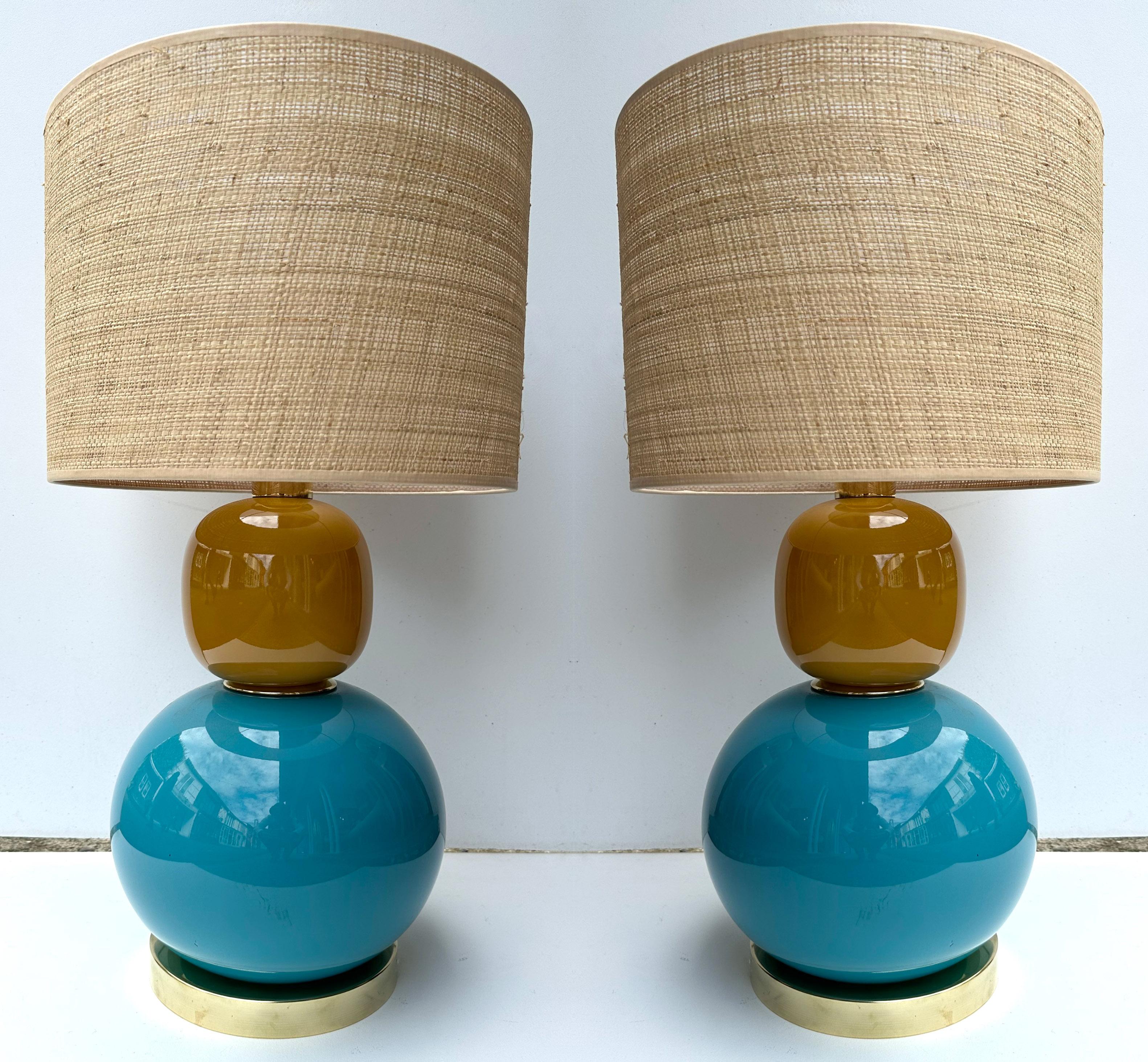 Contemporary Pair of Brass and Colored Bulb Murano Glass Lamps, Italy For Sale 7