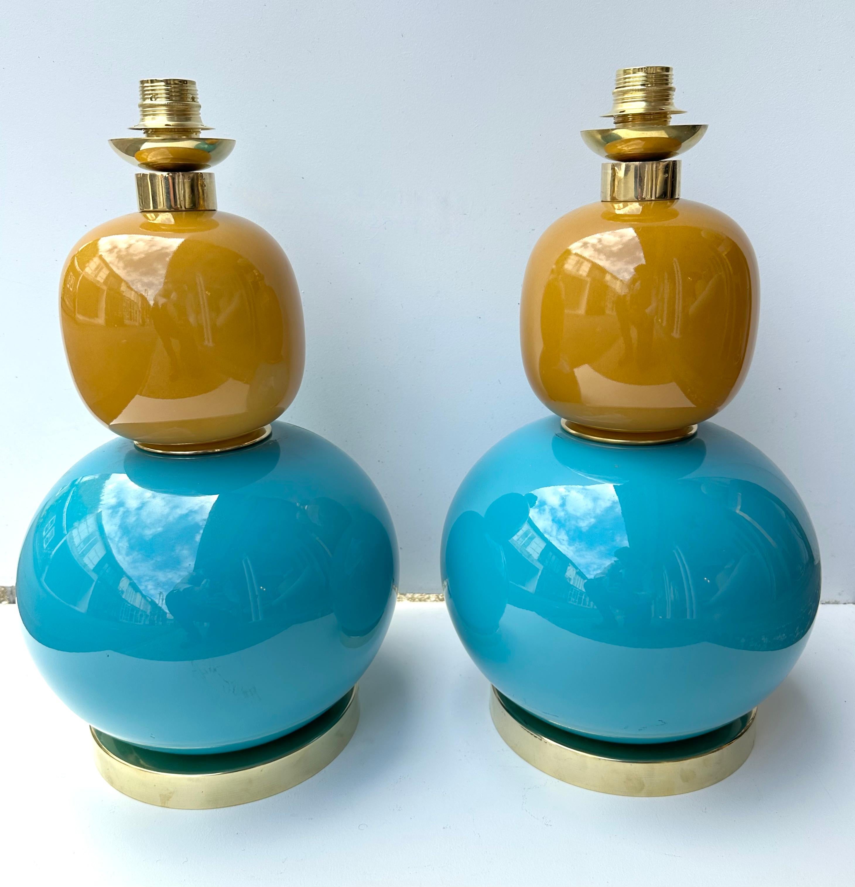Contemporary Pair of Brass and Colored Bulb Murano Glass Lamps, Italy For Sale 1