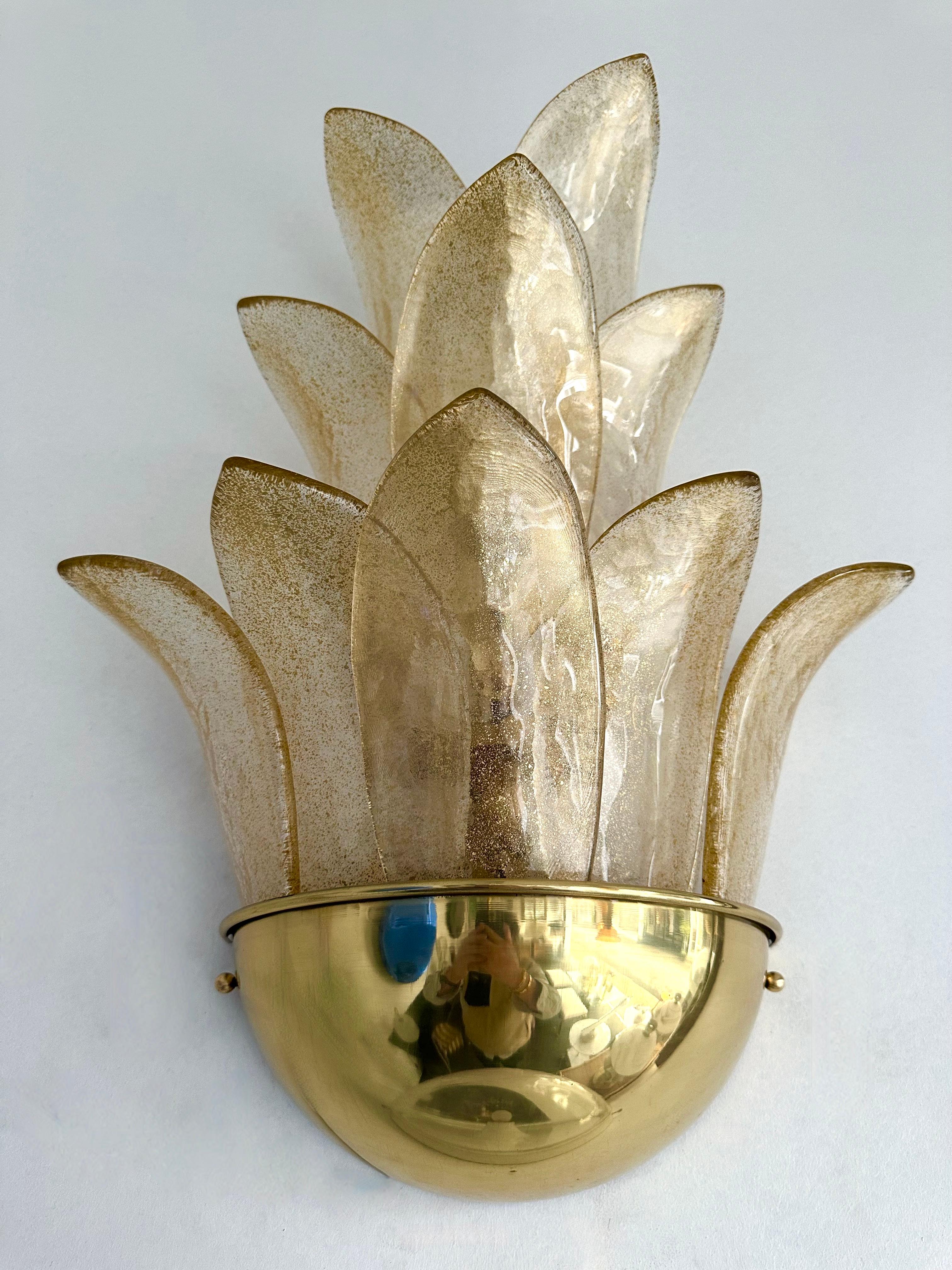 Contemporary Pair of Brass and Gilt Murano Glass Palm Tree Sconces, Italy For Sale 6