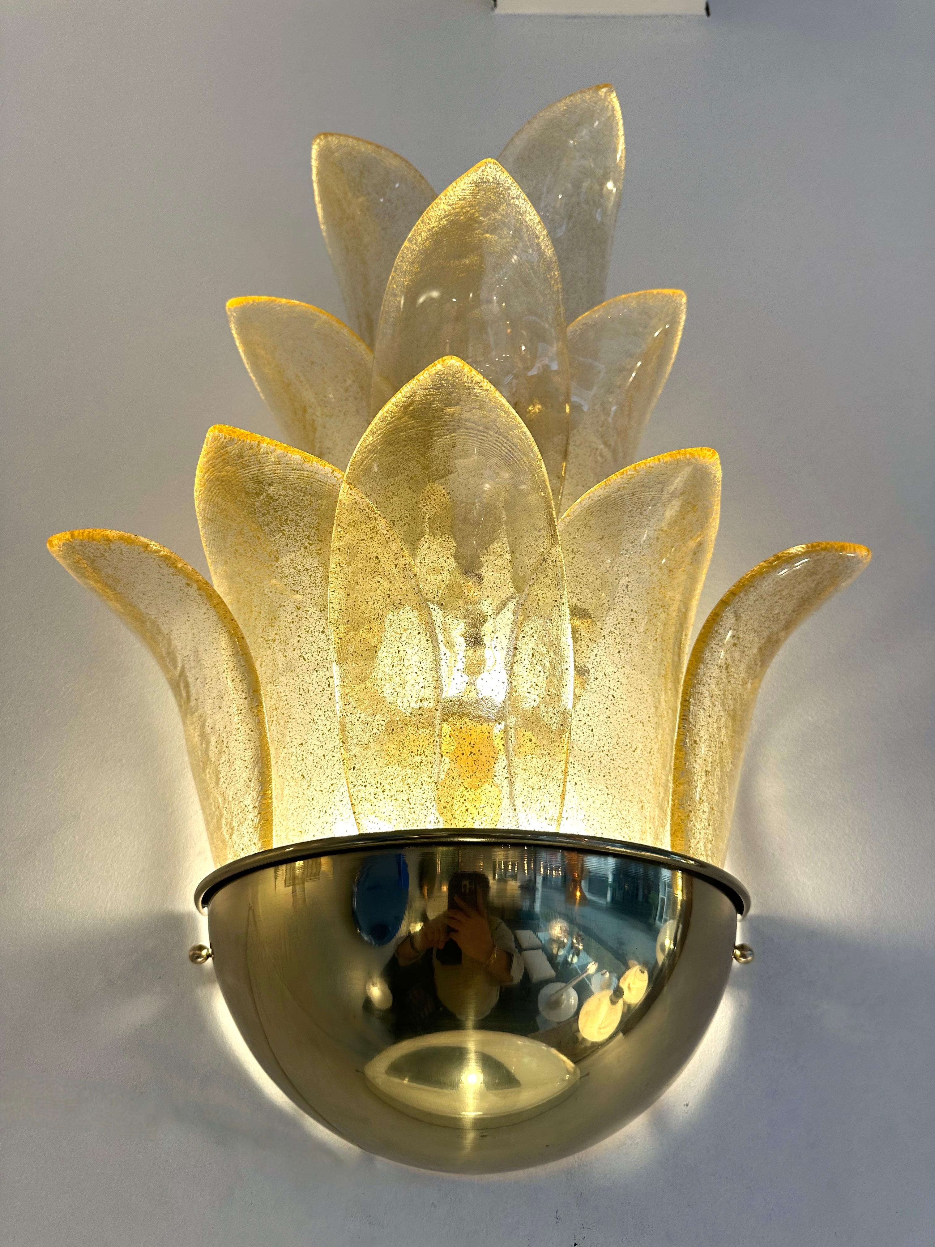 Contemporary Pair of Brass and Gilt Murano Glass Palm Tree Sconces, Italy For Sale 2