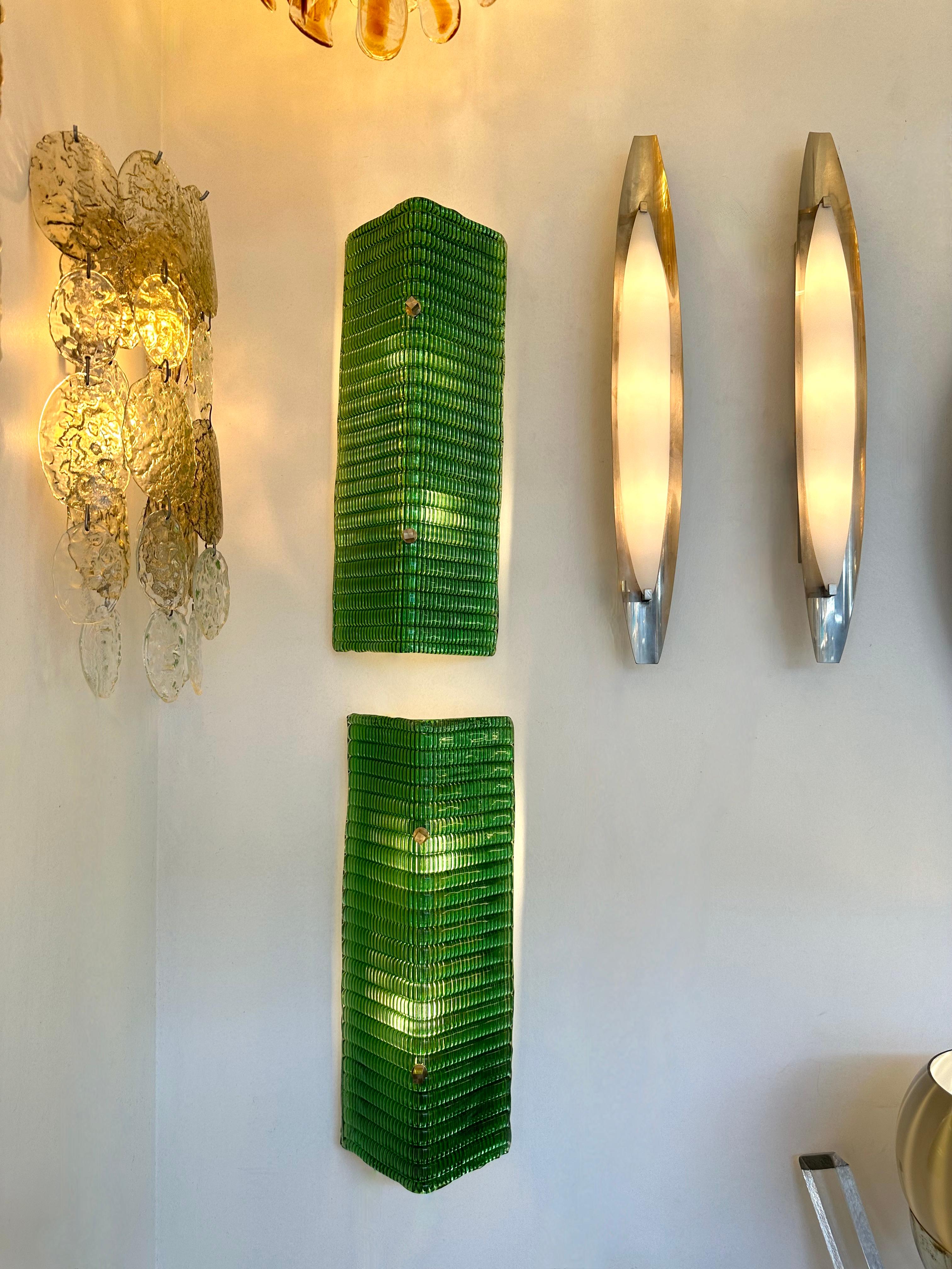 Italian Contemporary Pair of Brass and Green Folded Leaf Murano Glass Sconces, Italy For Sale