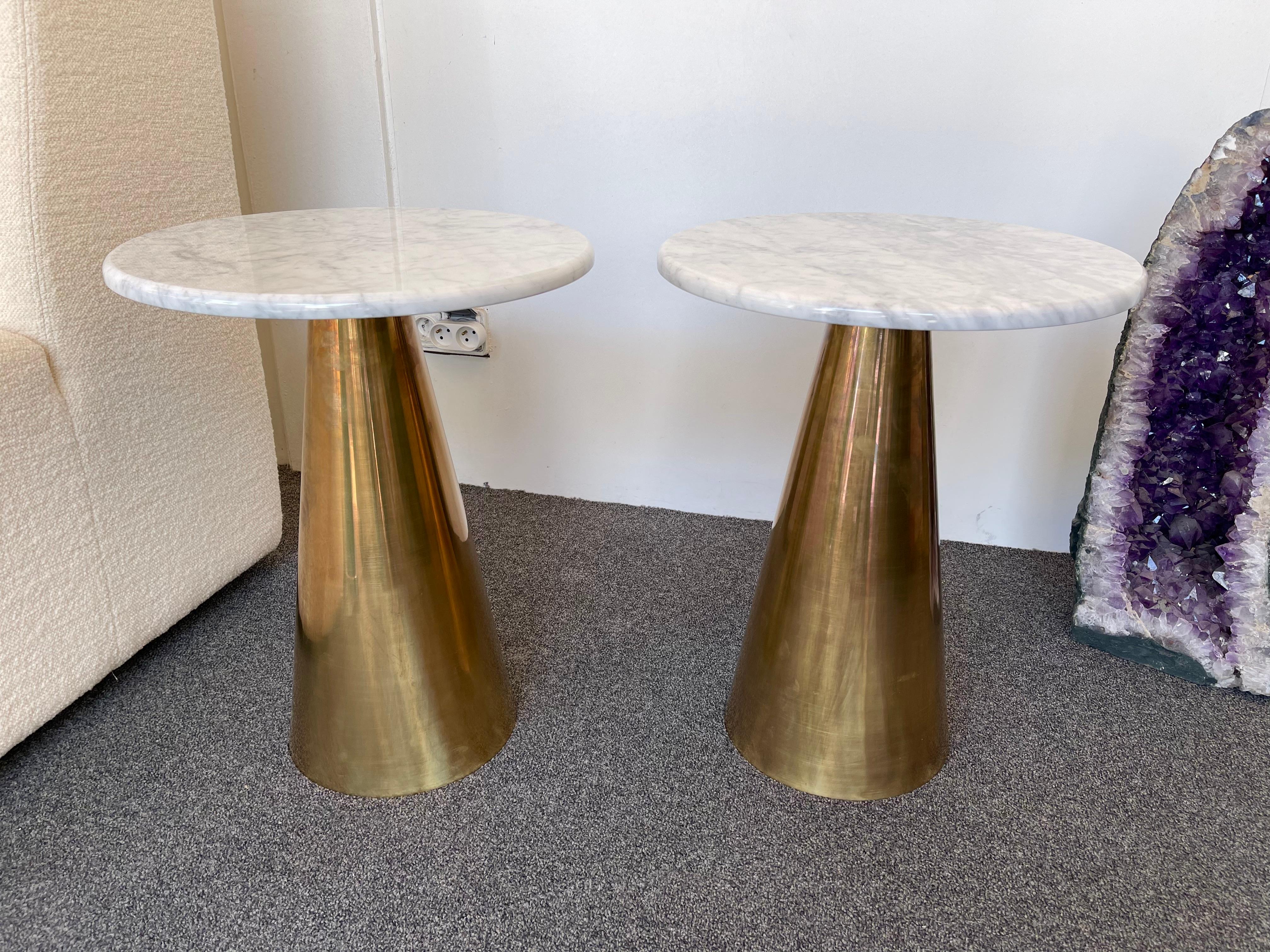 Contemporary Pair of Brass and Marble Side Tables, Italy 5