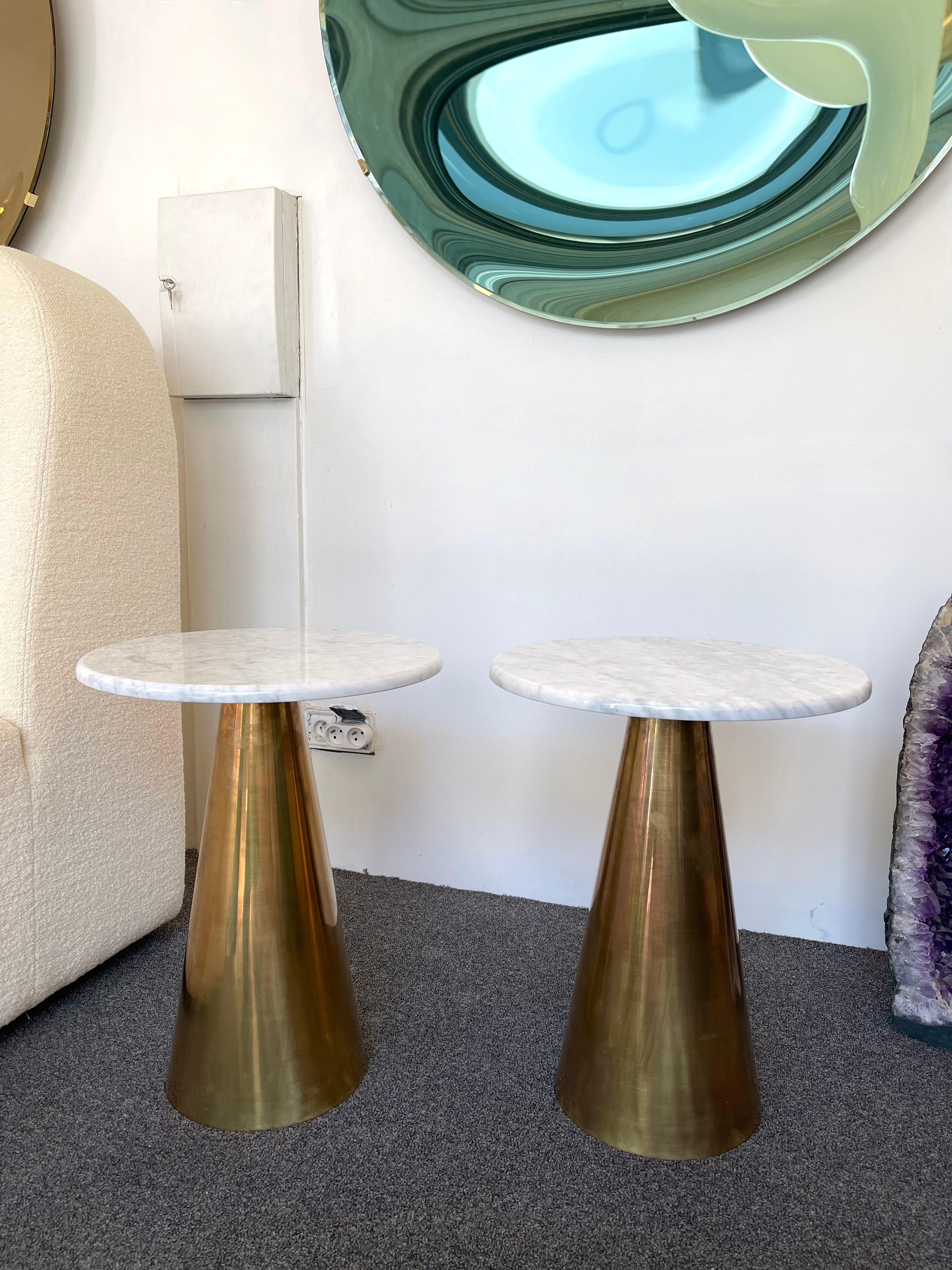 Contemporary Pair of Brass and Marble Side Tables, Italy 3