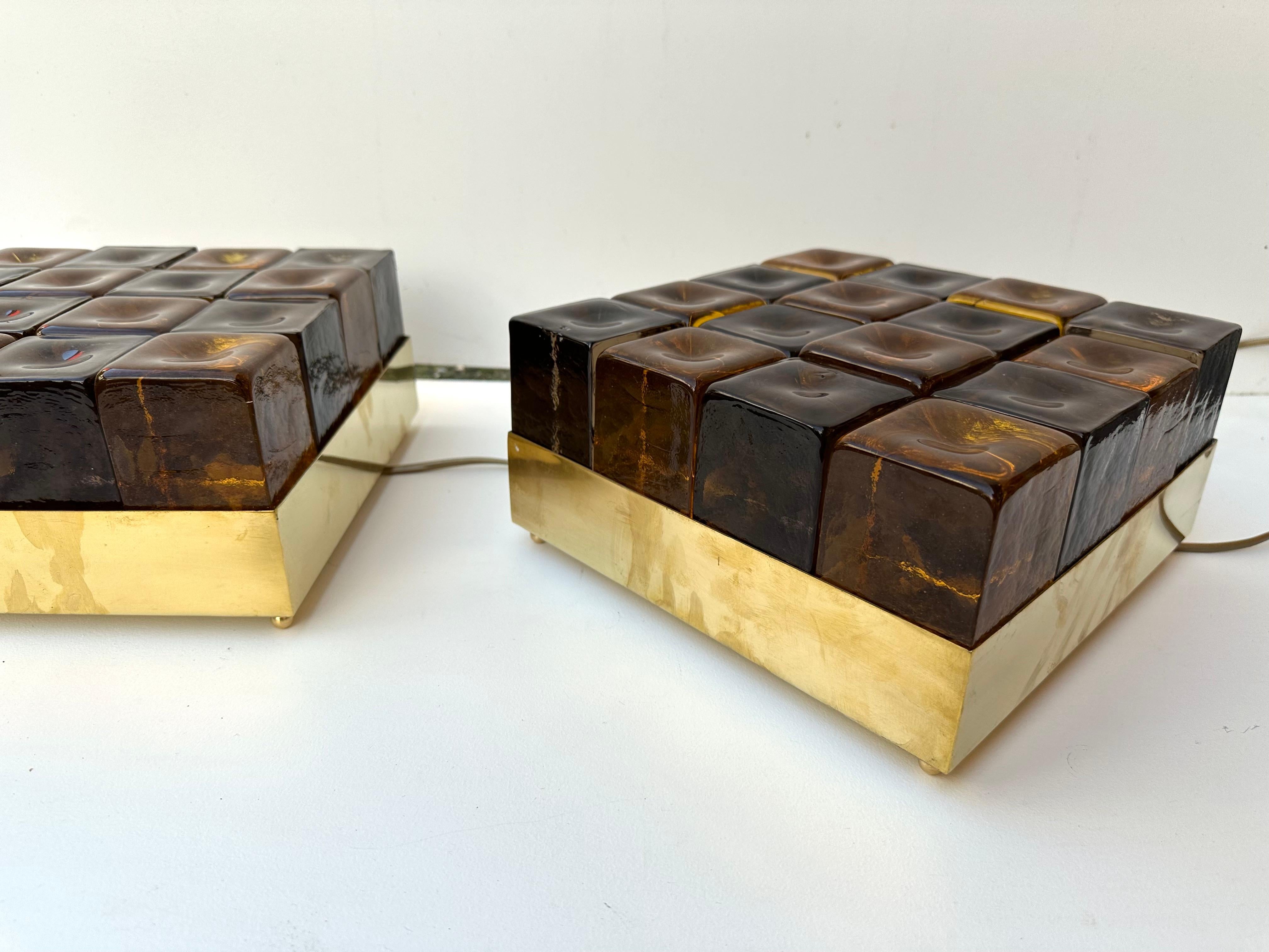 Contemporary Pair of Brass and Murano Glass Cube Marquetry Lamps, Italy For Sale 5