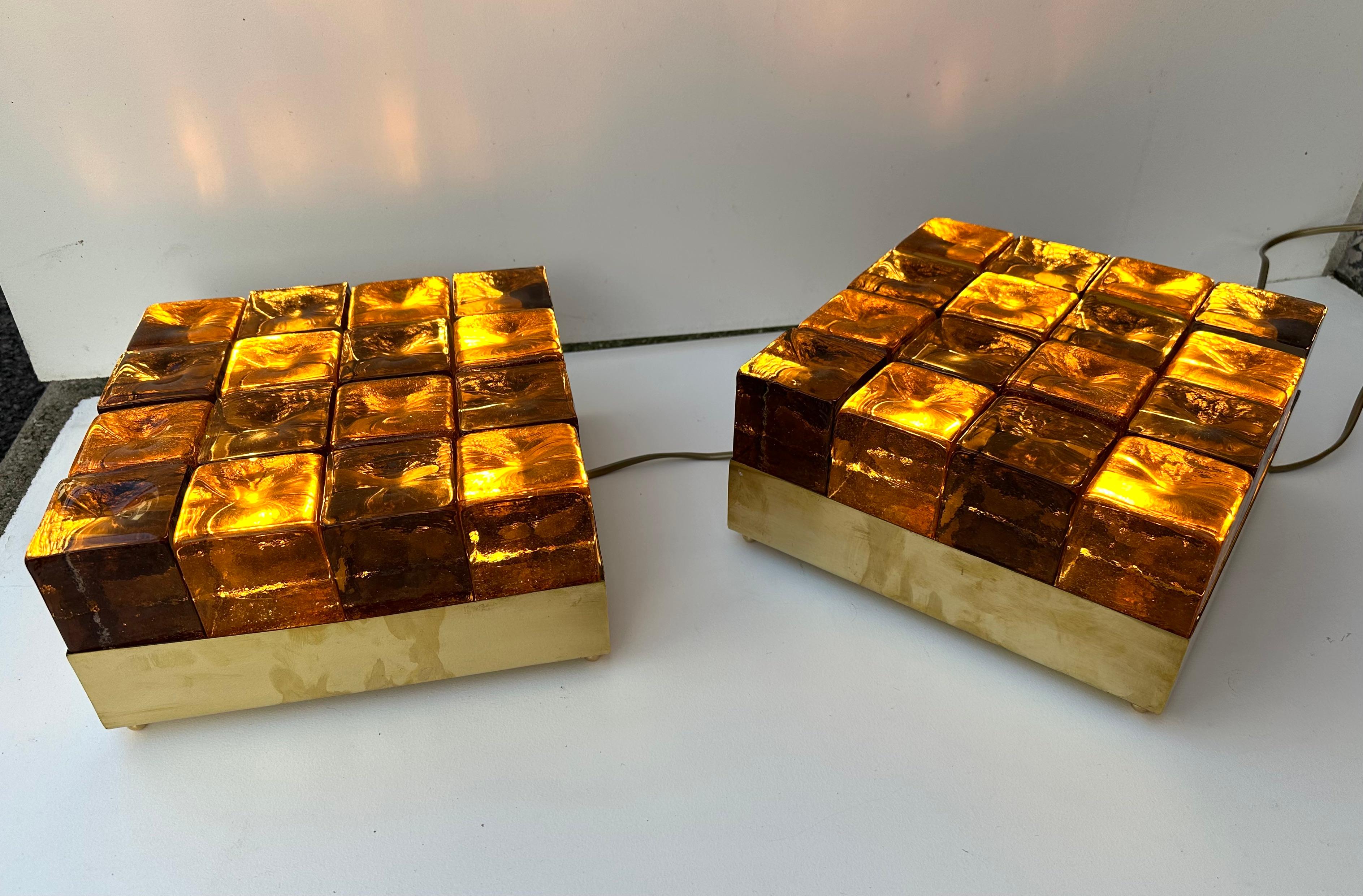 Italian Contemporary Pair of Brass and Murano Glass Cube Marquetry Lamps, Italy For Sale