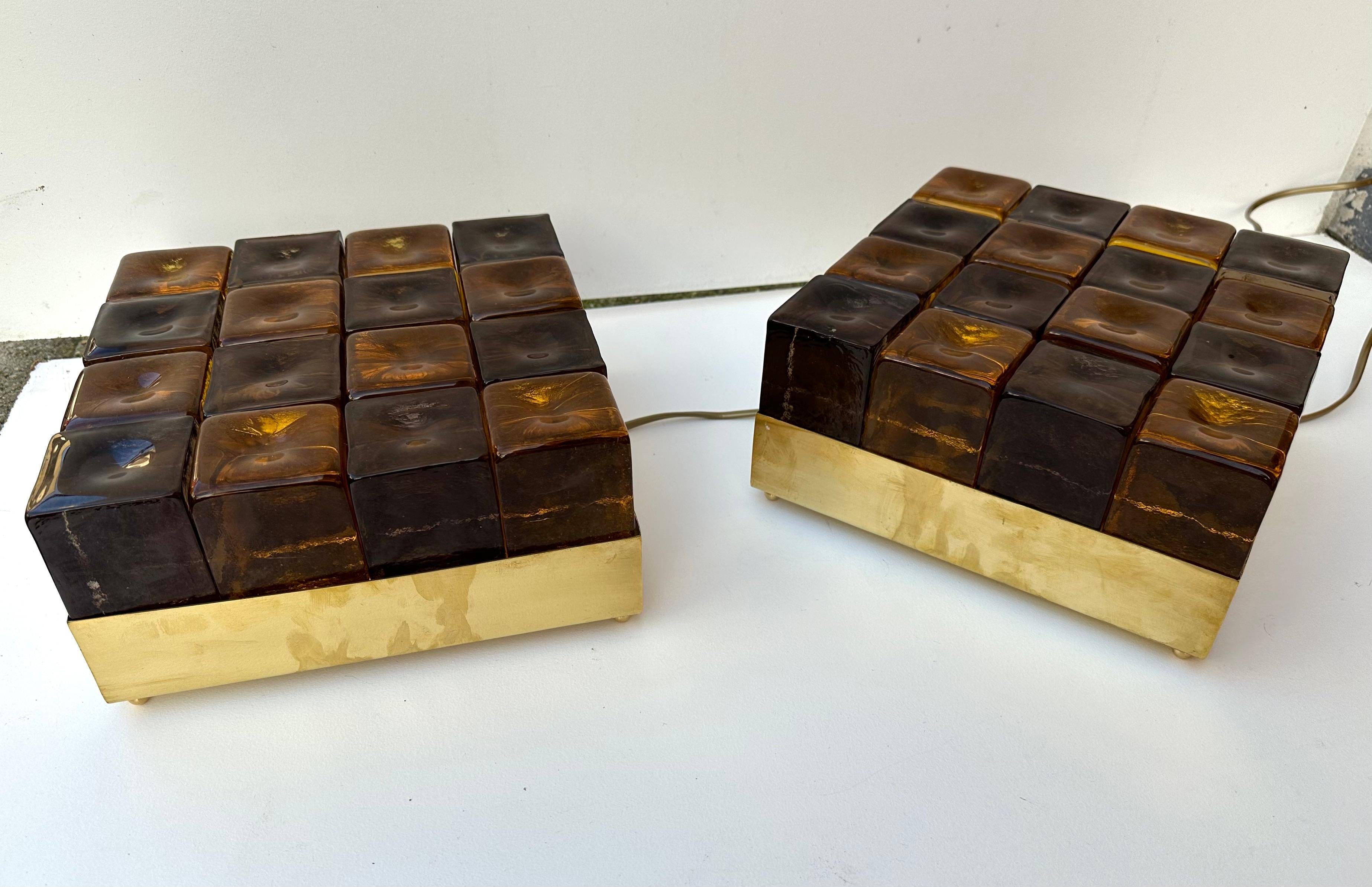 Contemporary Pair of Brass and Murano Glass Cube Marquetry Lamps, Italy For Sale 3