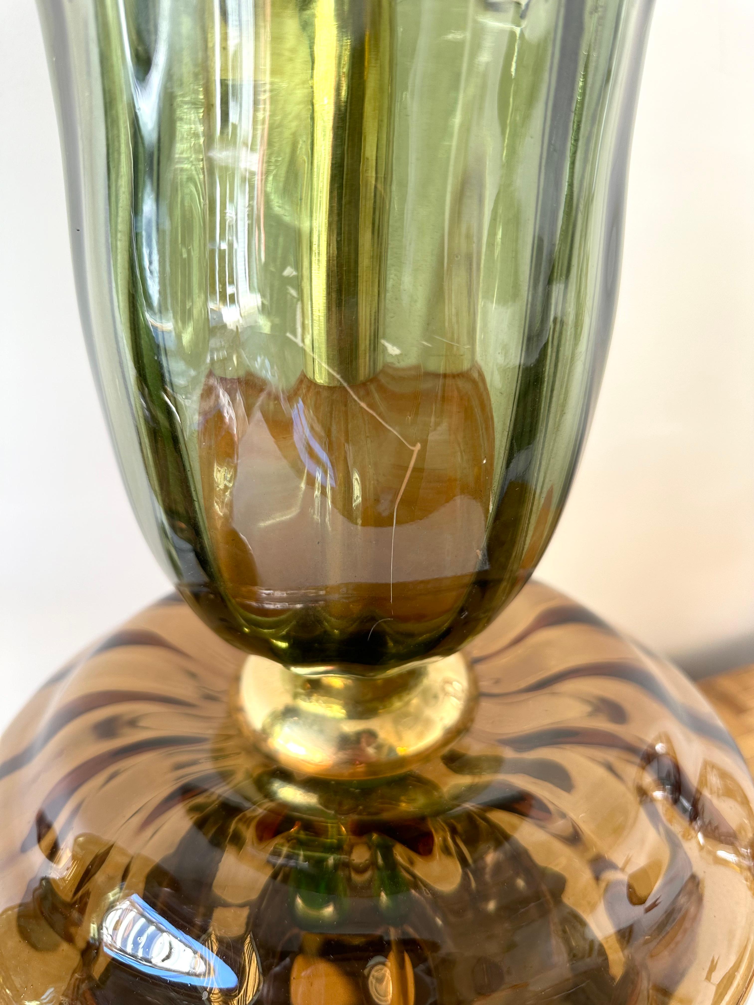 Contemporary Pair of Brass and Murano Glass Flower Lamps, Italy For Sale 2