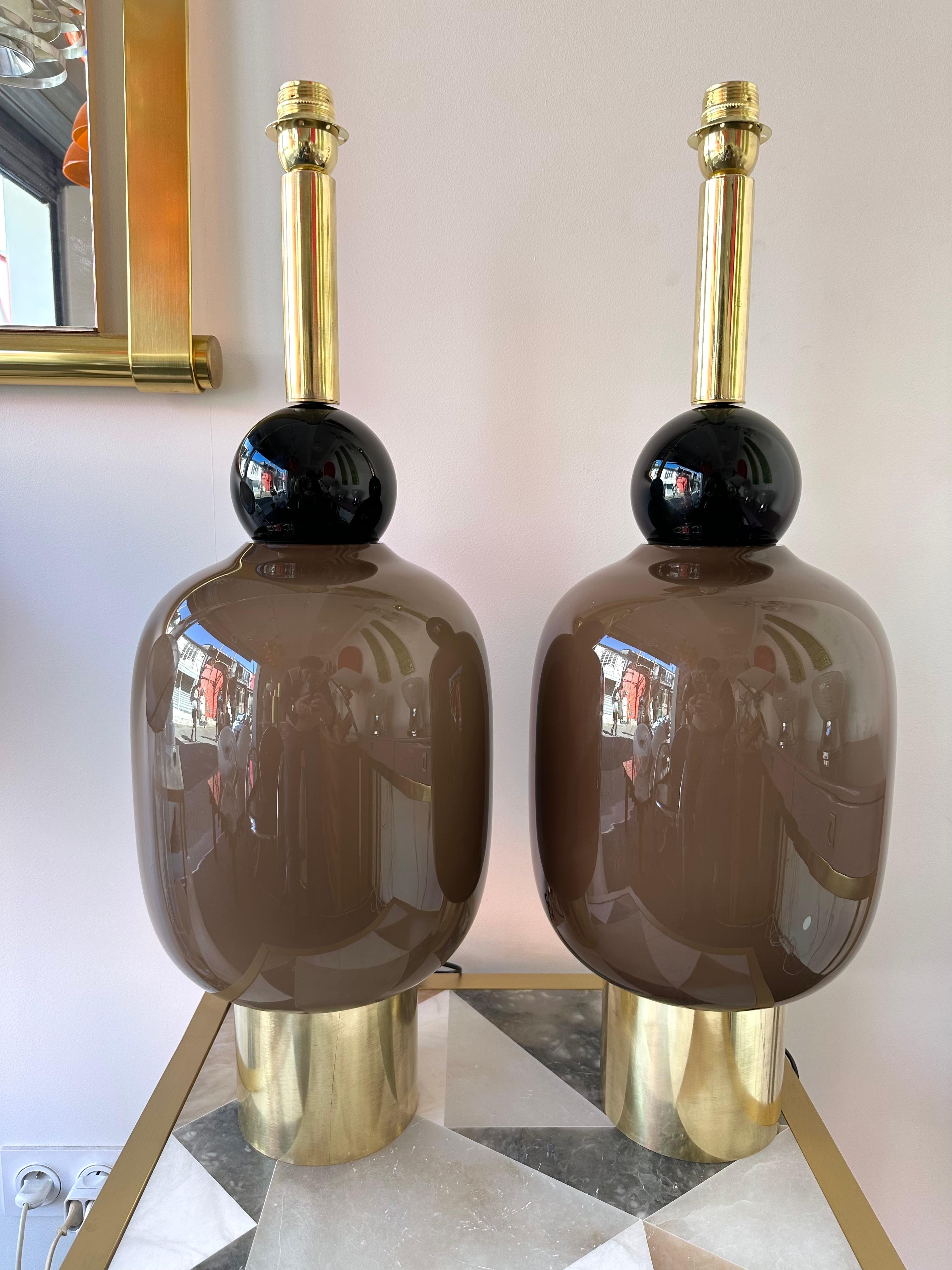 Contemporary Pair of Brass and Murano Glass Lamps, Italy For Sale 8