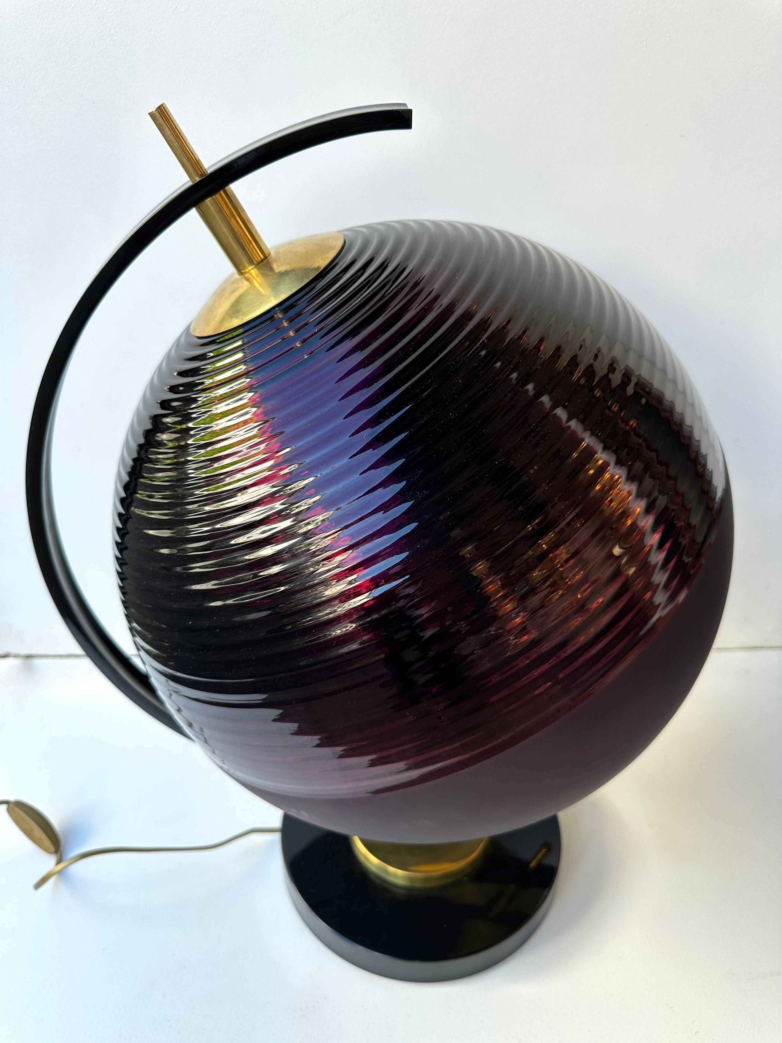 Contemporary Pair of Brass and Murano Glass World Map Style Lamps, Italy For Sale 6