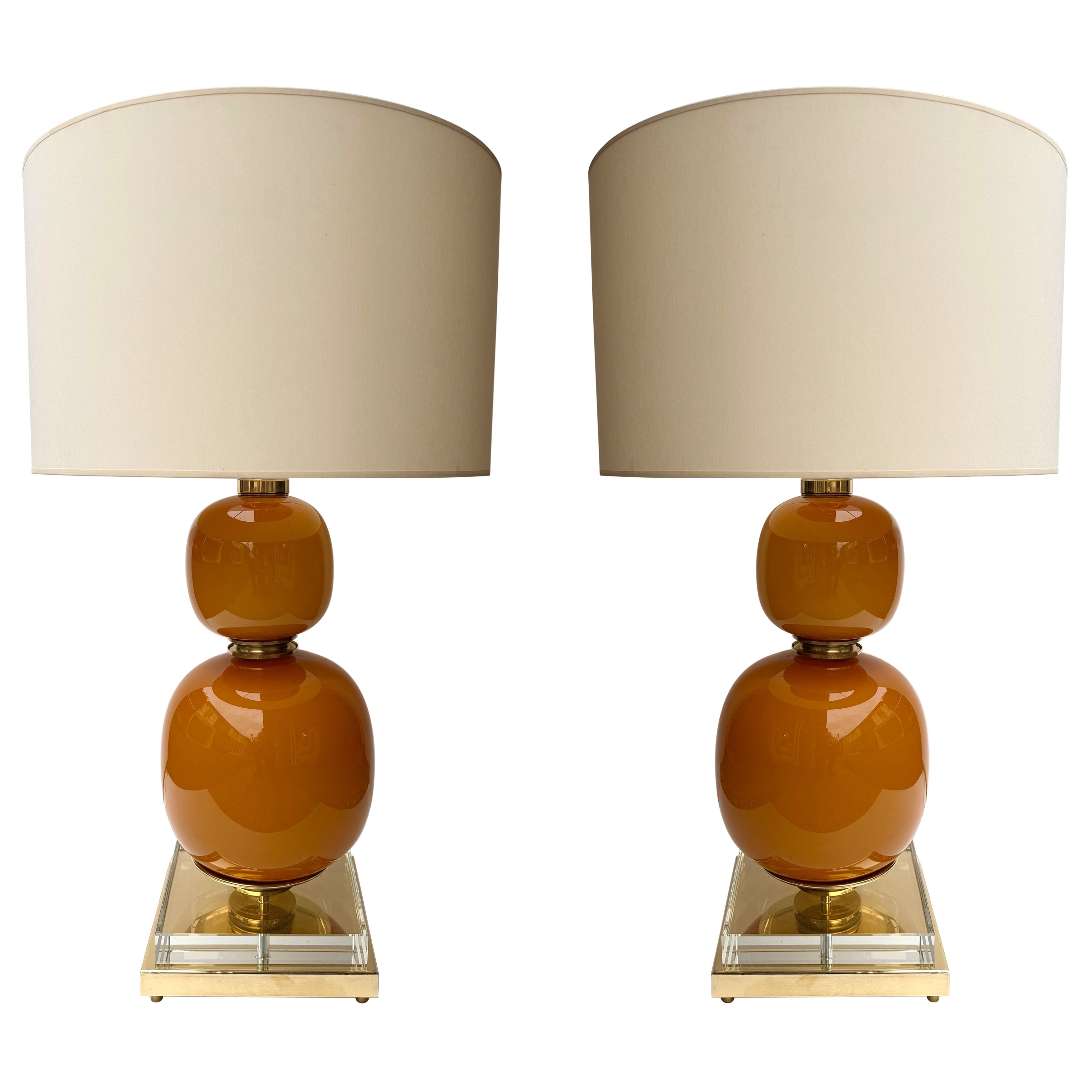 Paire contemporaine de lampes à ampoules en laiton et verre de Murano orange, Italie