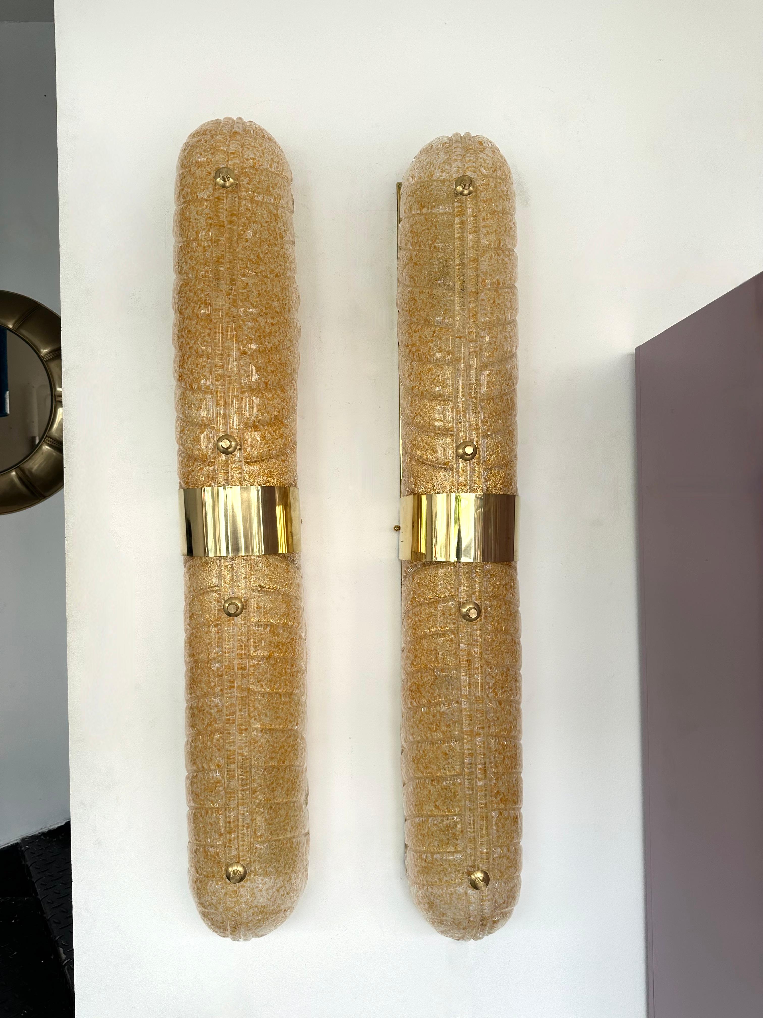 Contemporary Pair of Brass and Palm Murano Glass Sconces, Italy For Sale 5