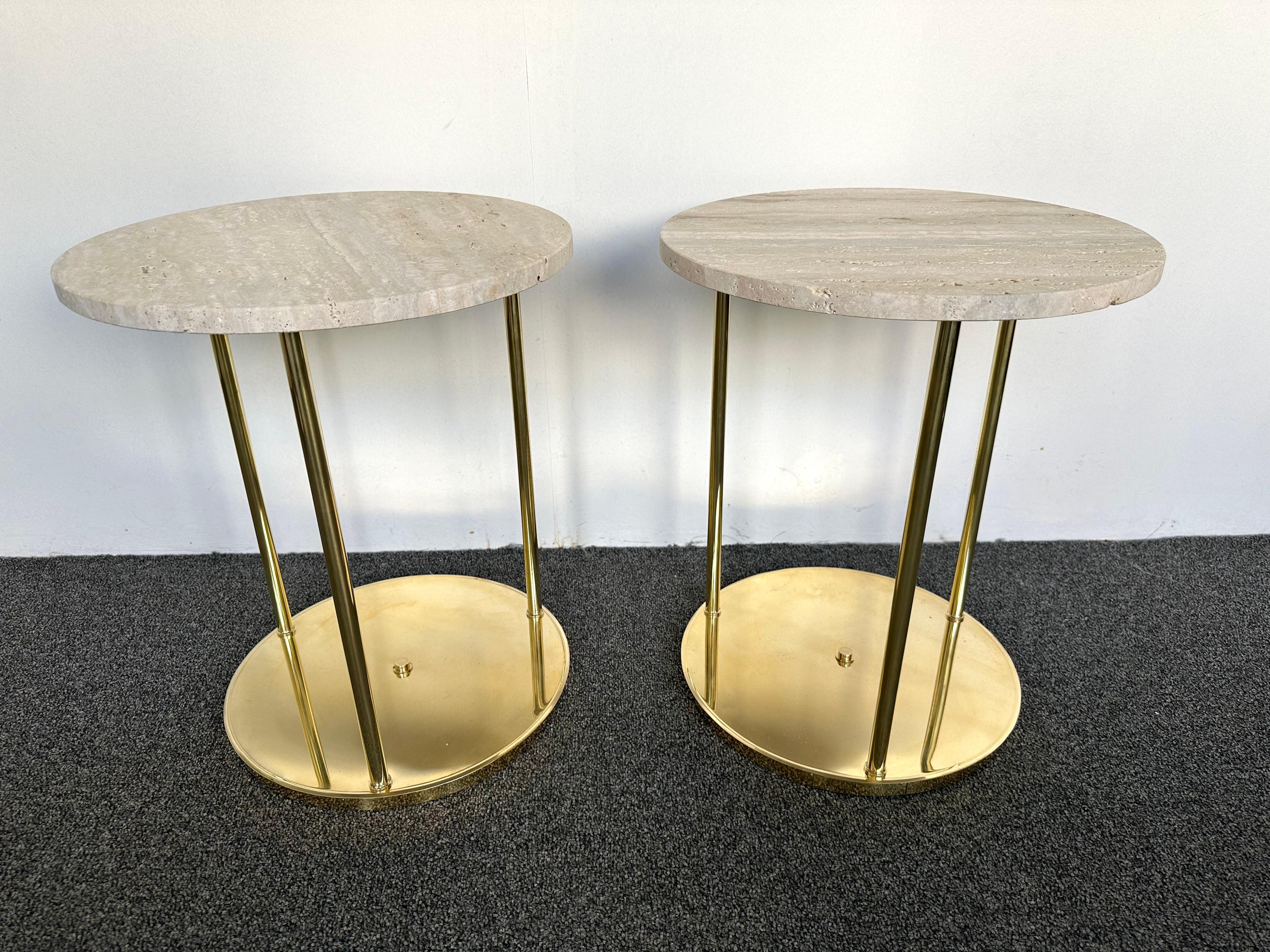 Contemporary Pair of Brass and Travertine Side Tables, Italy For Sale 2