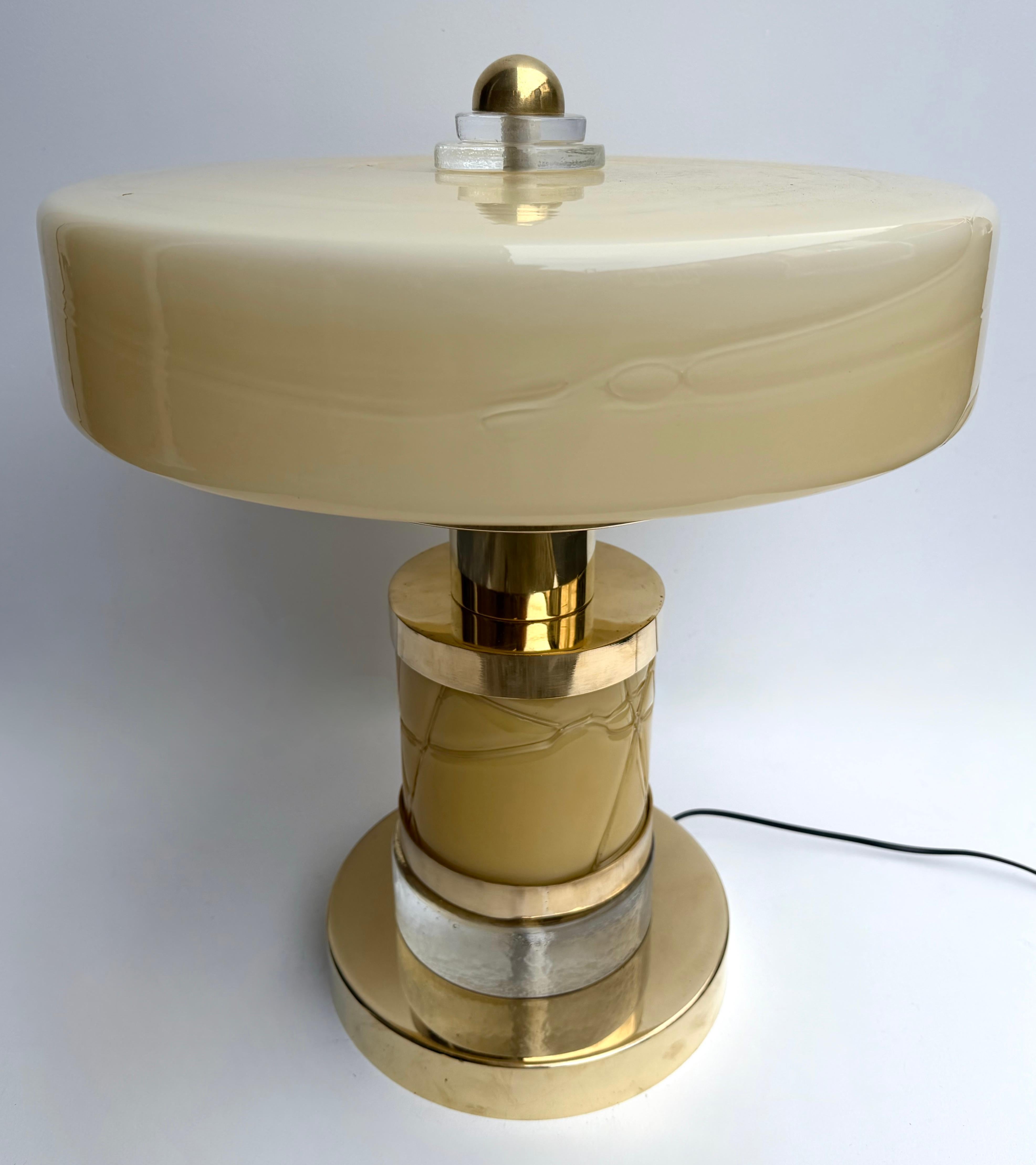 Contemporary Pair of Brass and Yellow Murano Glass Giro Lamps, Italy For Sale 6