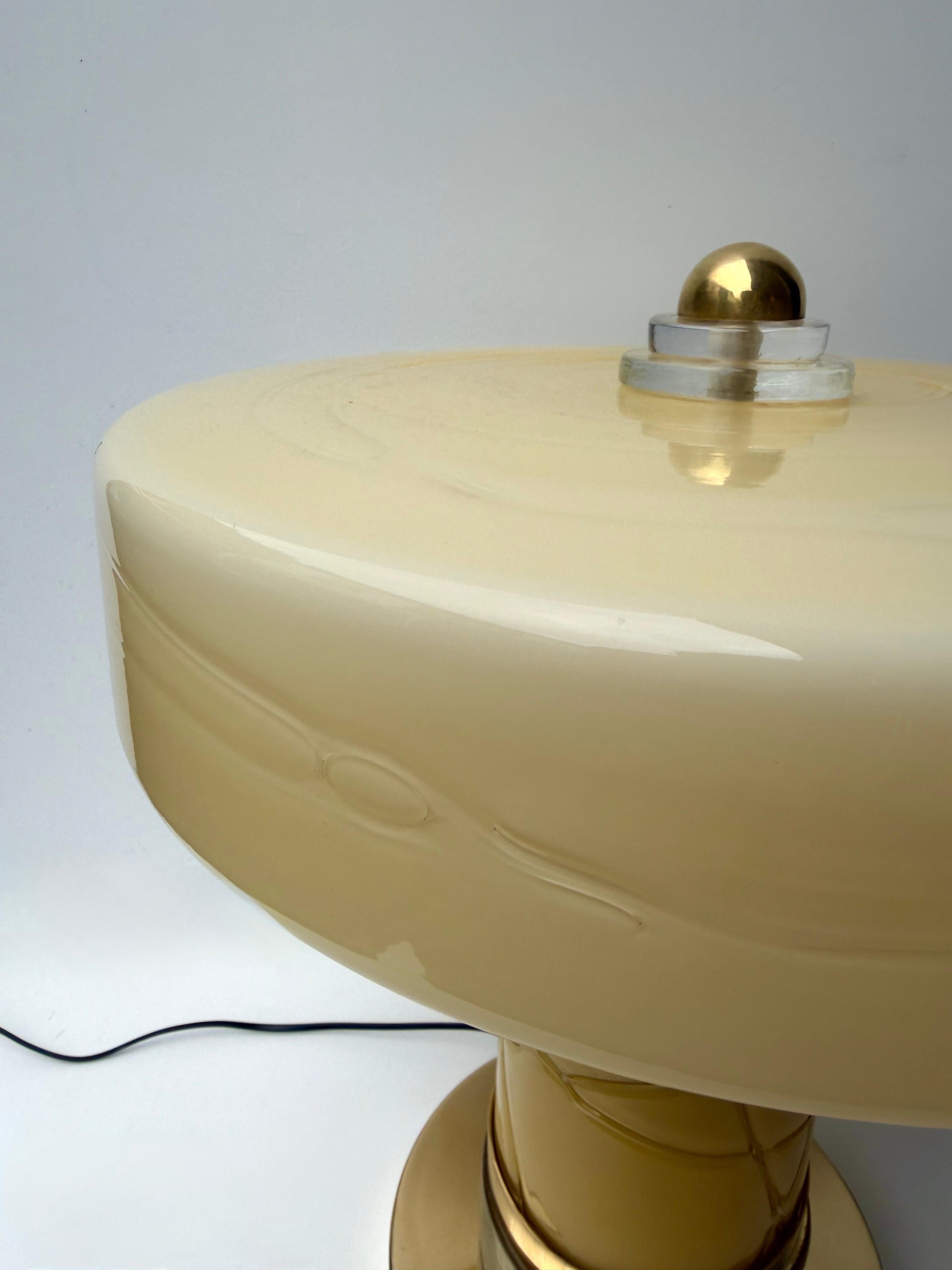 Contemporary Pair of Brass and Yellow Murano Glass Giro Lamps, Italy For Sale 3