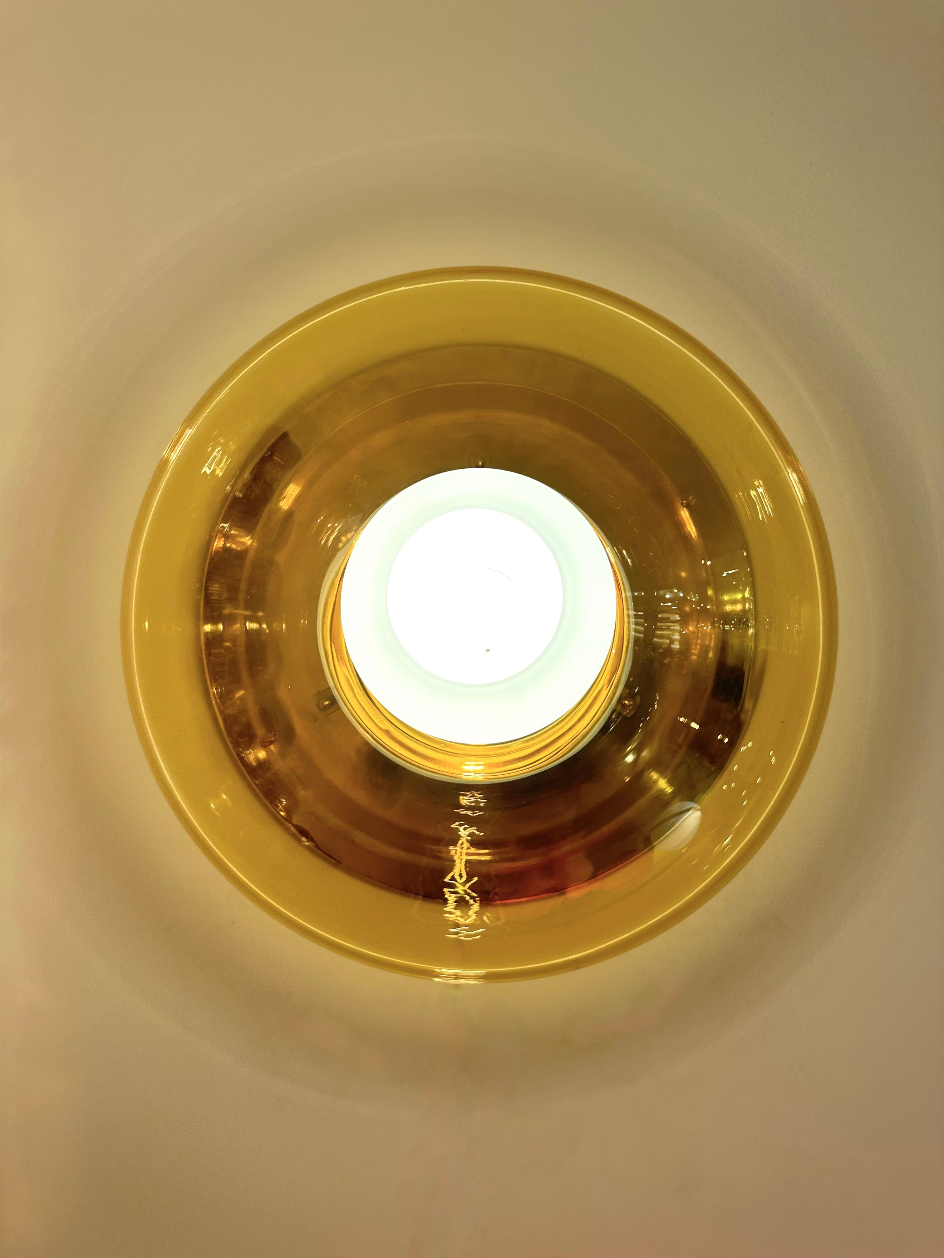Contemporary Pair of Brass and Yellow Murano Glass UFO Sconces, Italy In New Condition For Sale In SAINT-OUEN, FR