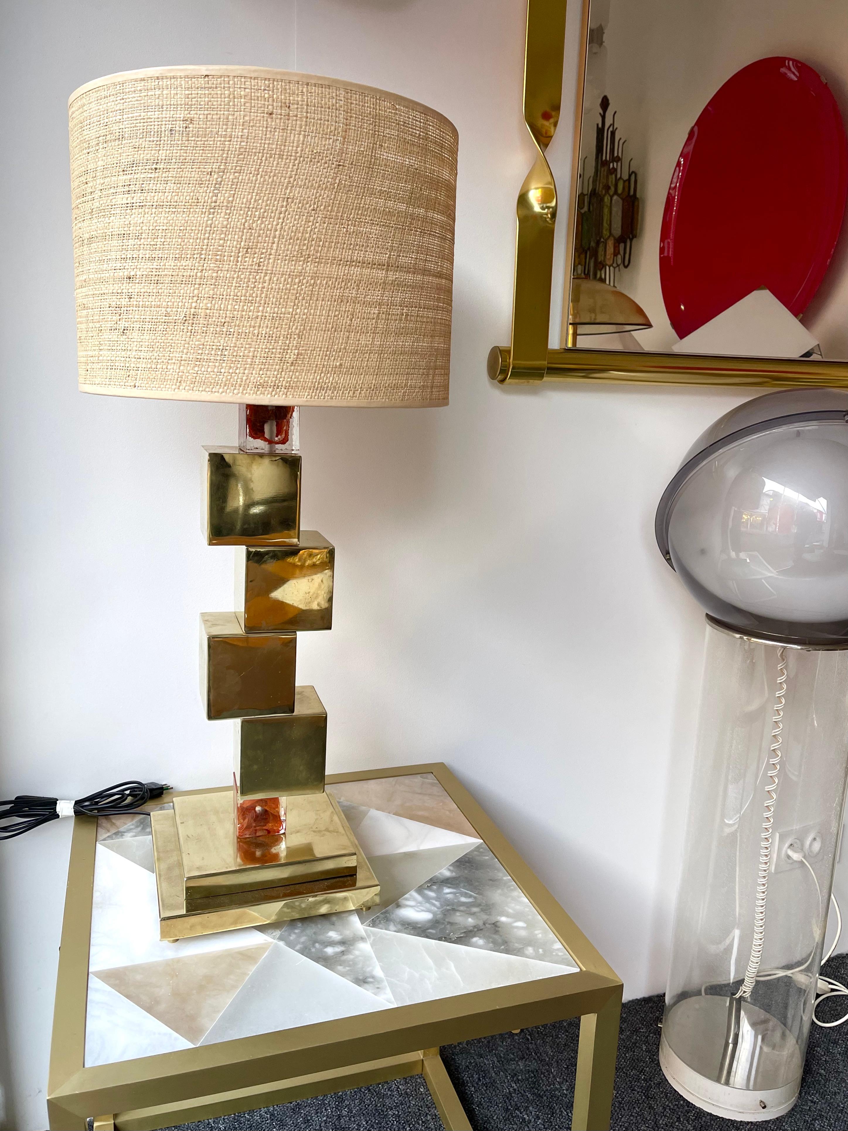 Mid-Century Modern Contemporary Pair of Brass Cube Lamps and Murano Glass, Italy For Sale