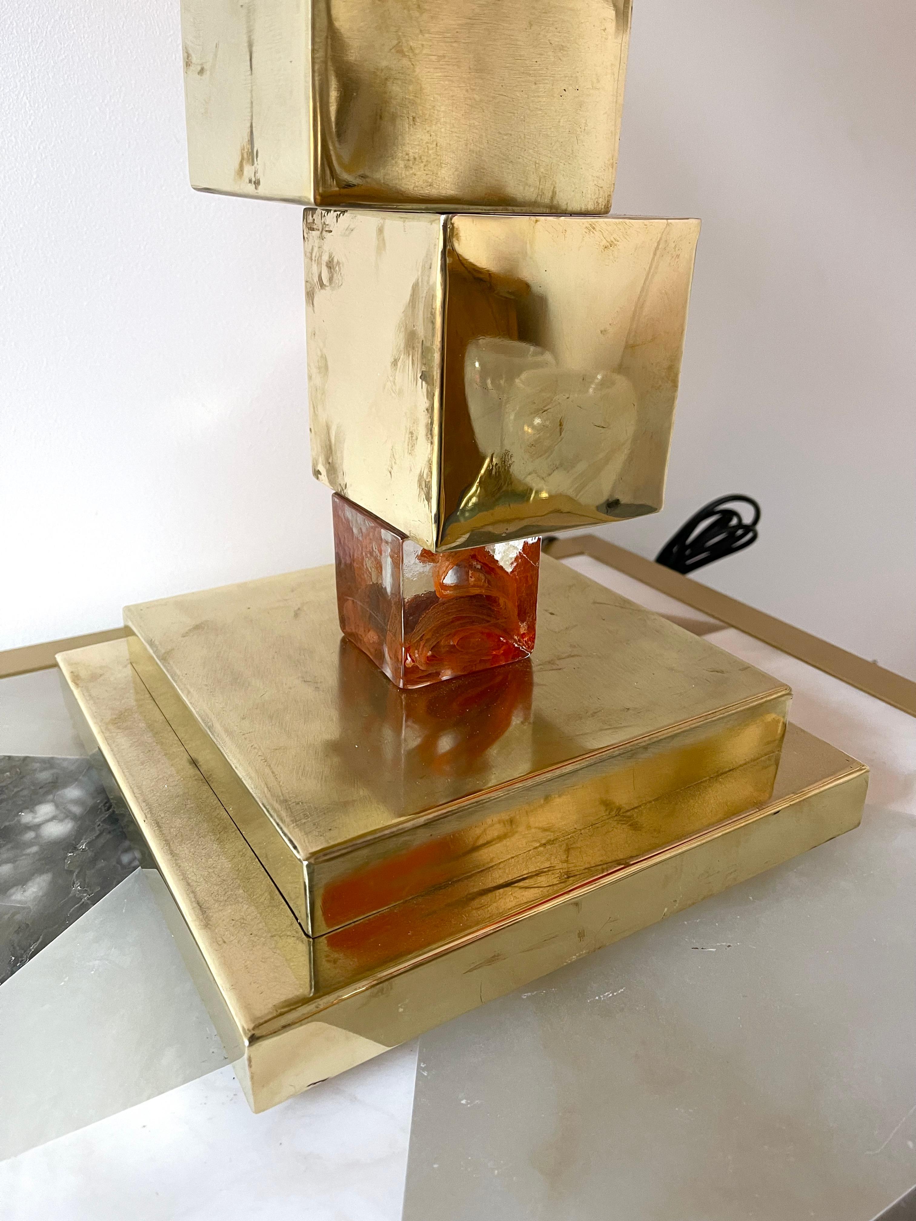 Contemporary Pair of Brass Cube Lamps and Murano Glass, Italy For Sale 2