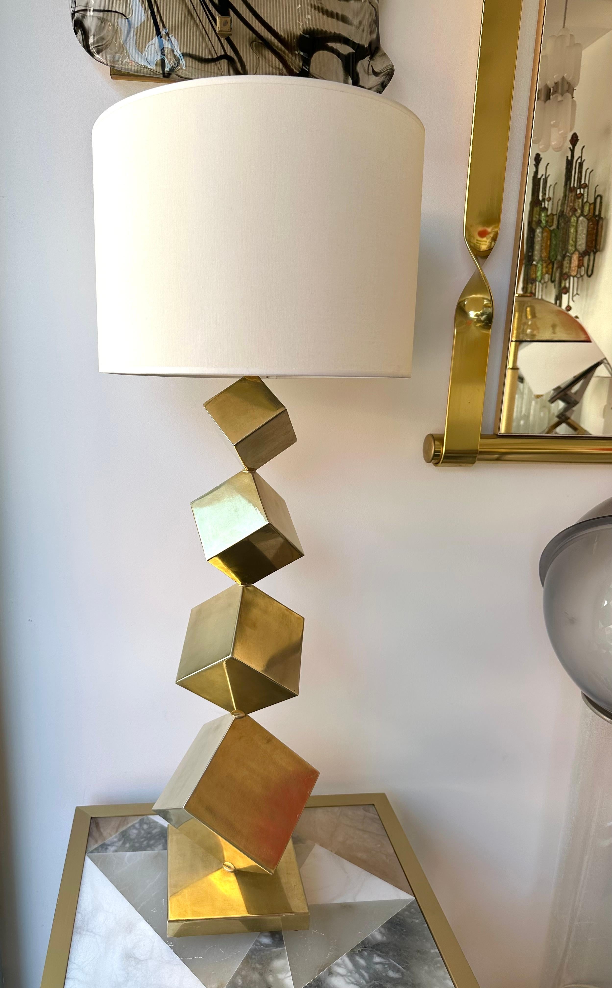 Contemporary Pair of Brass Dice Cube Lamps, Italy For Sale 1
