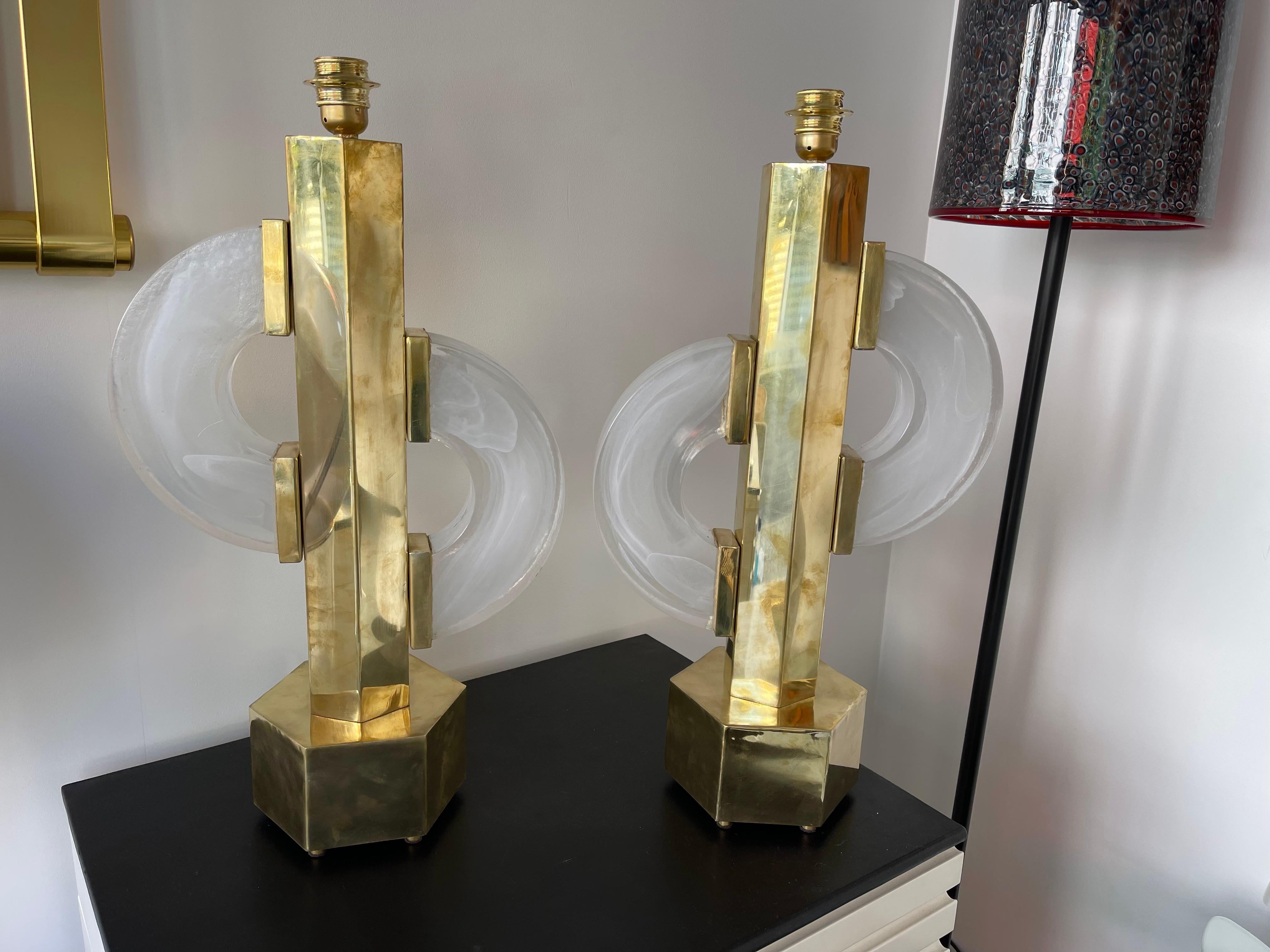 Contemporary Pair of Brass Double C Murano Glass Lamps, Italy In New Condition For Sale In SAINT-OUEN, FR