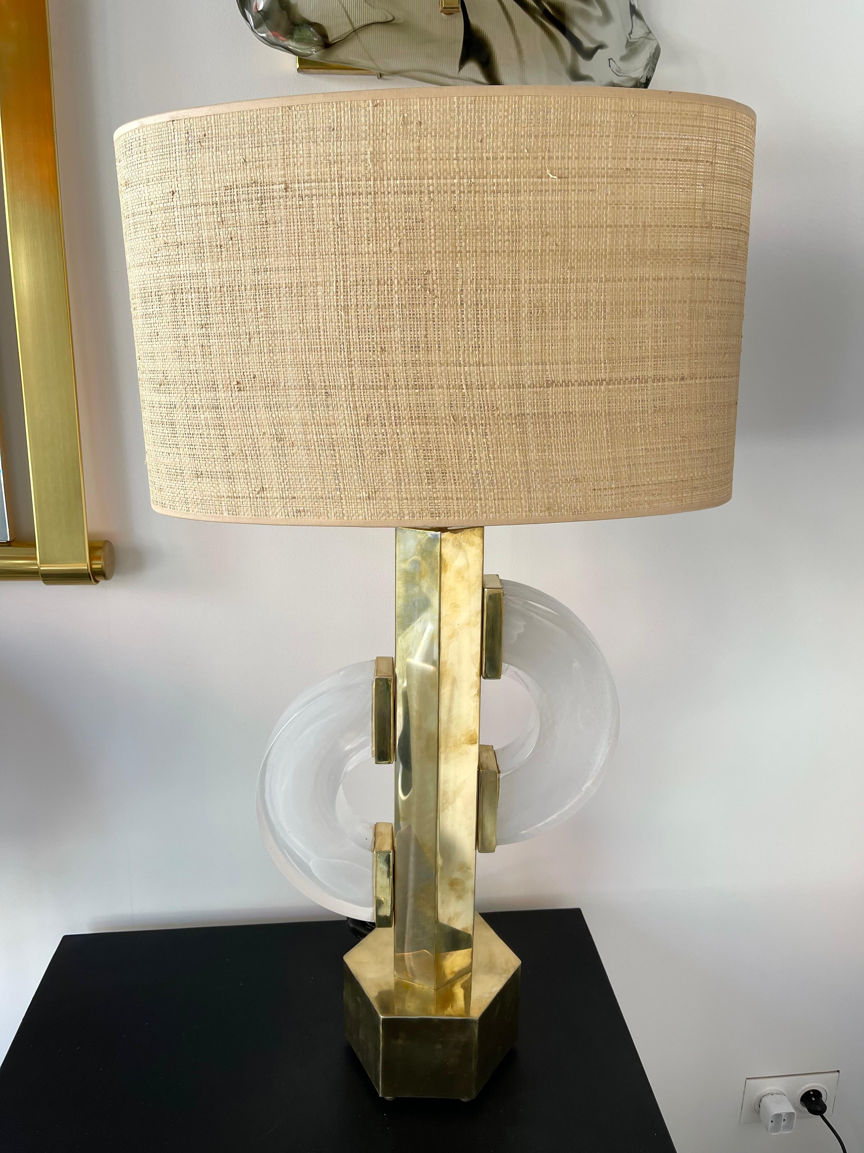 Contemporary Pair of Brass Double C Murano Glass Lamps, Italy For Sale 2