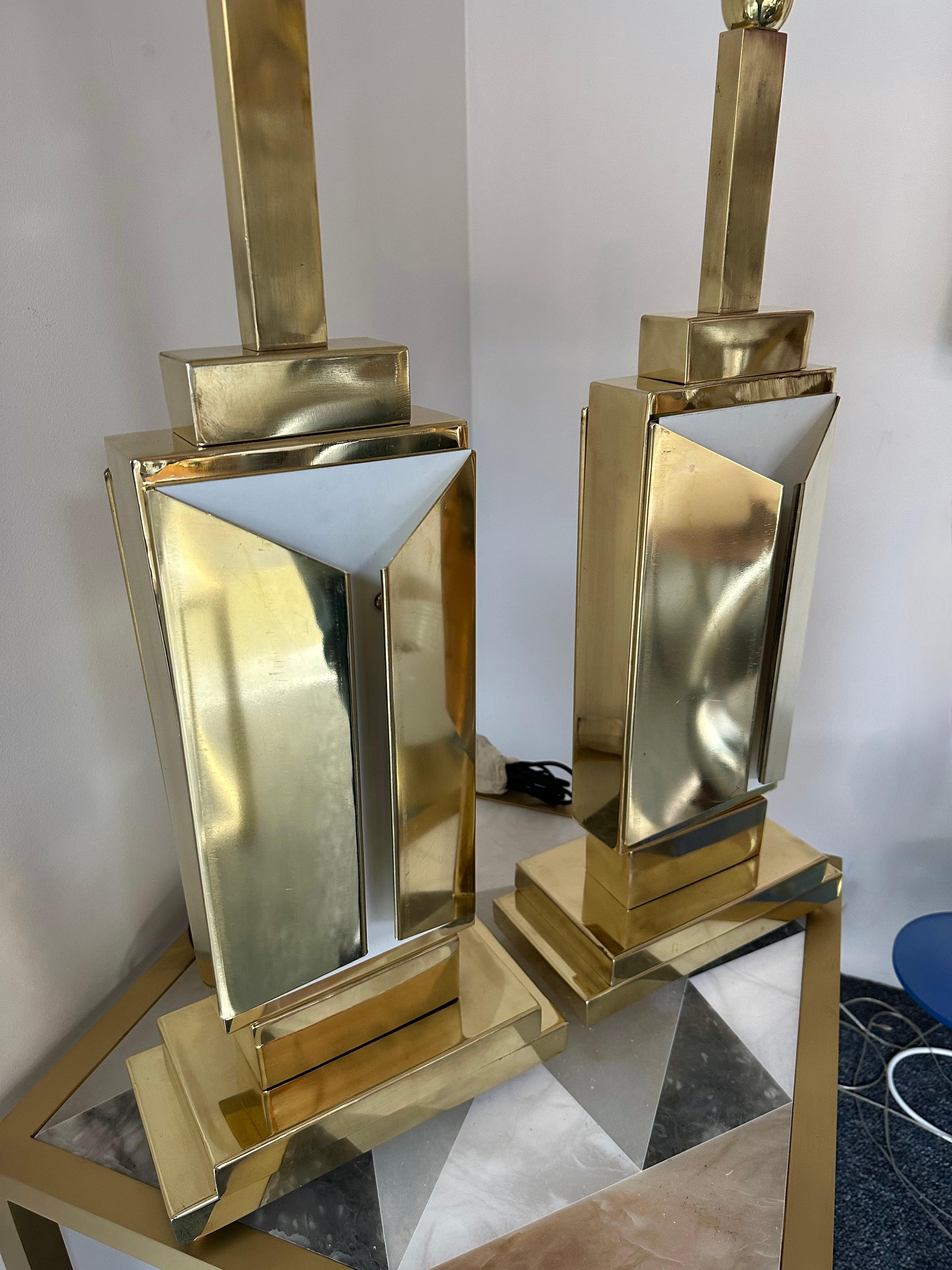 Contemporary Pair of Brass Lamps, Italy For Sale 7