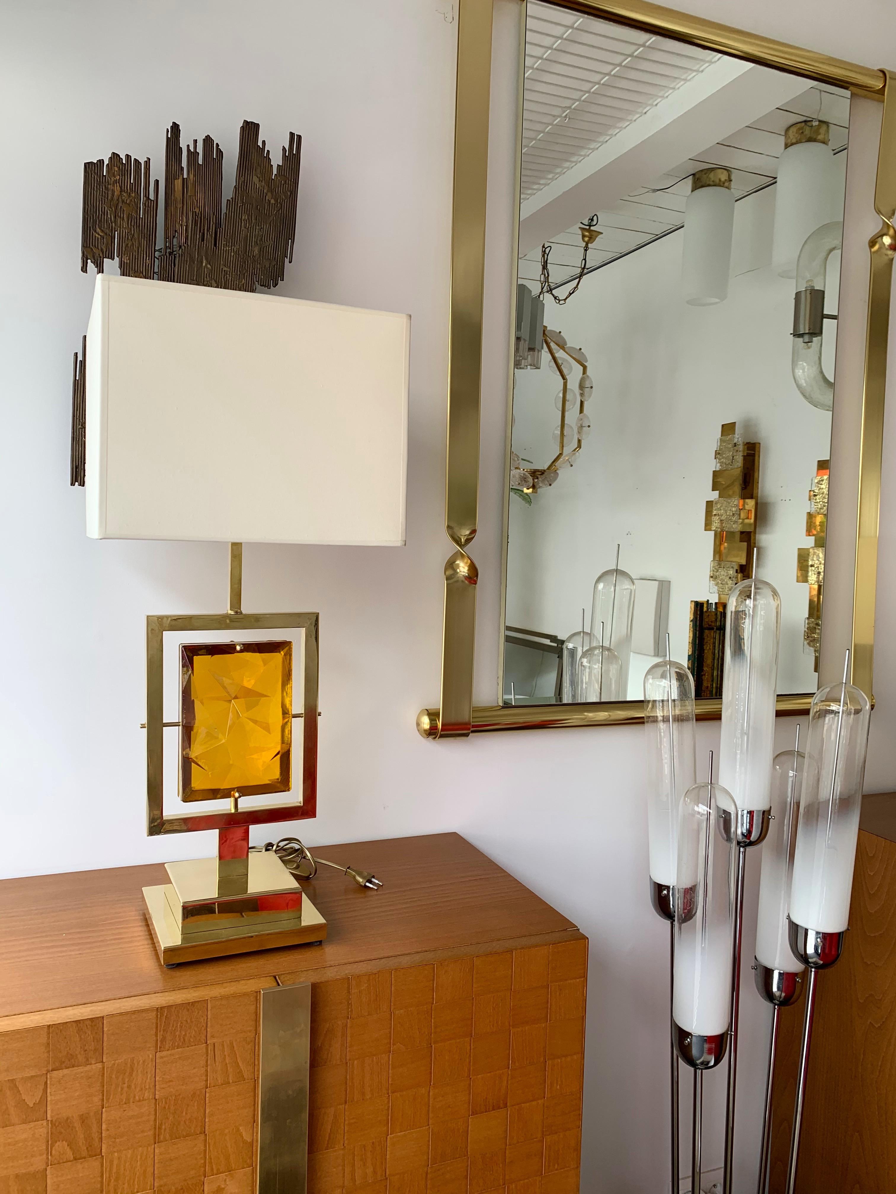 Coppia di lampade contemporanee in ottone e vetro di Murano, Italia in vendita 3