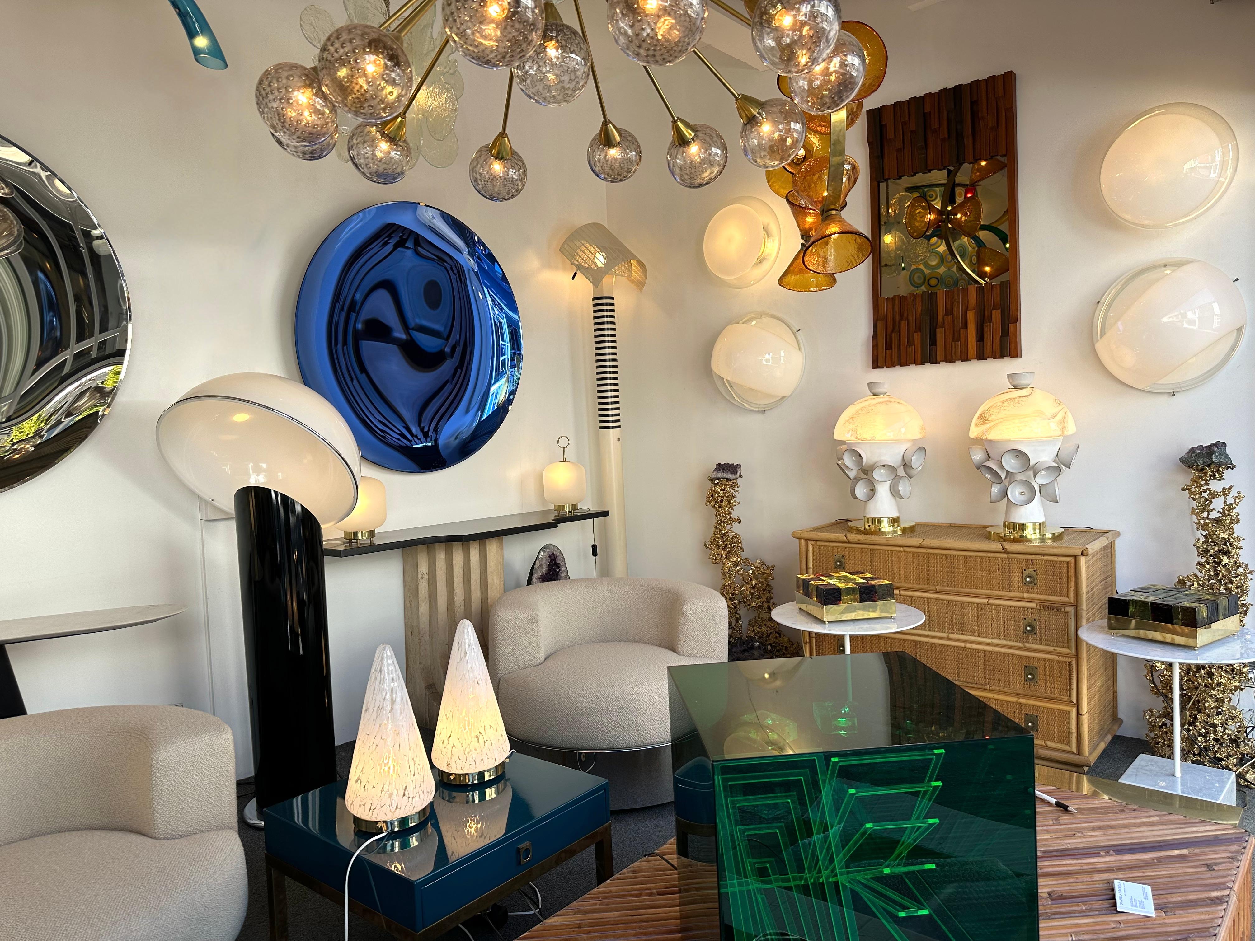 Contemporary Pair of Brass Murano Glass and Ceramic Mushroom Lamps, Italien (Italienisch) im Angebot
