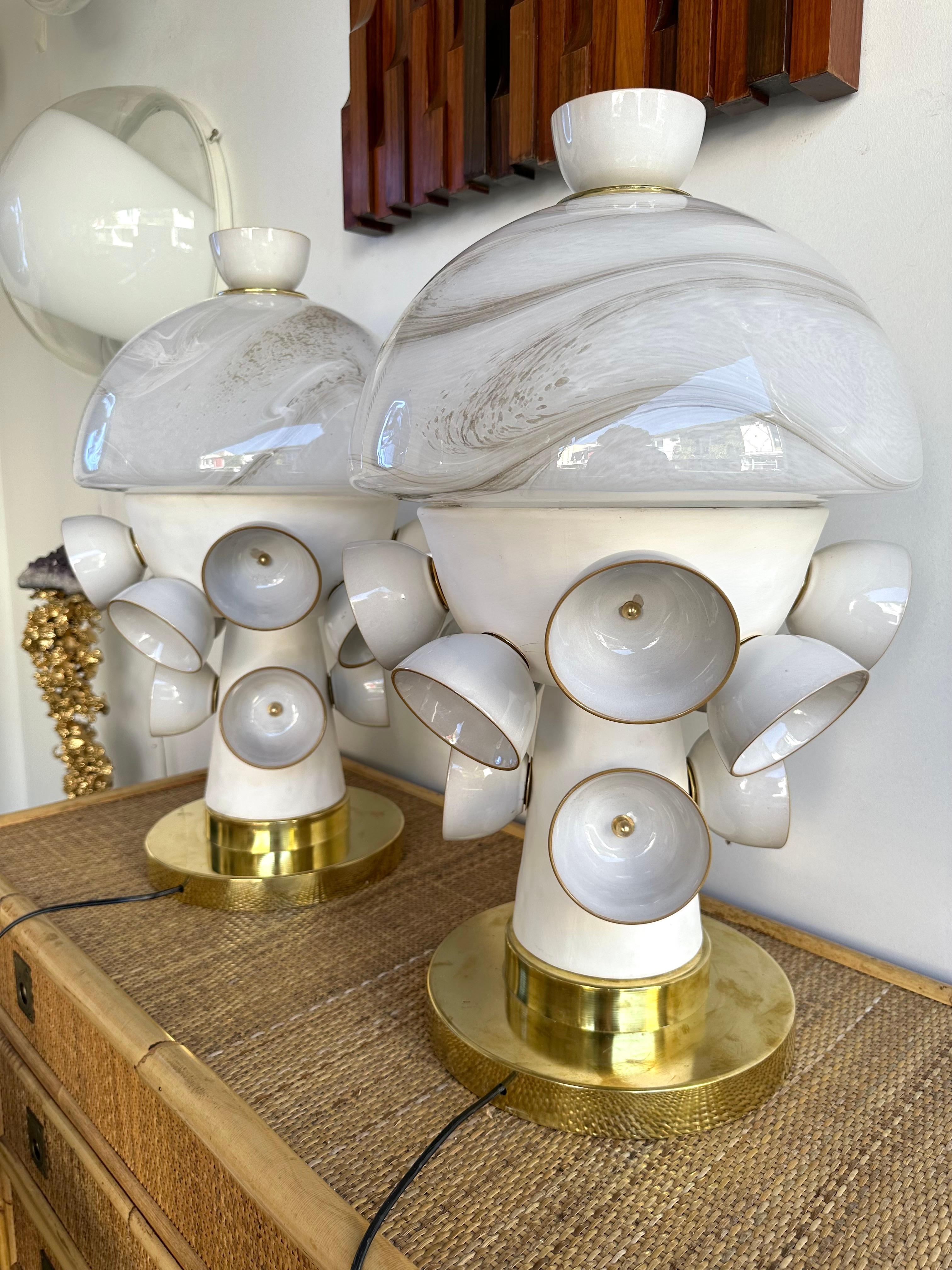 Contemporary Pair of Brass Murano Glass and Ceramic Mushroom Lamps, Italy For Sale 2