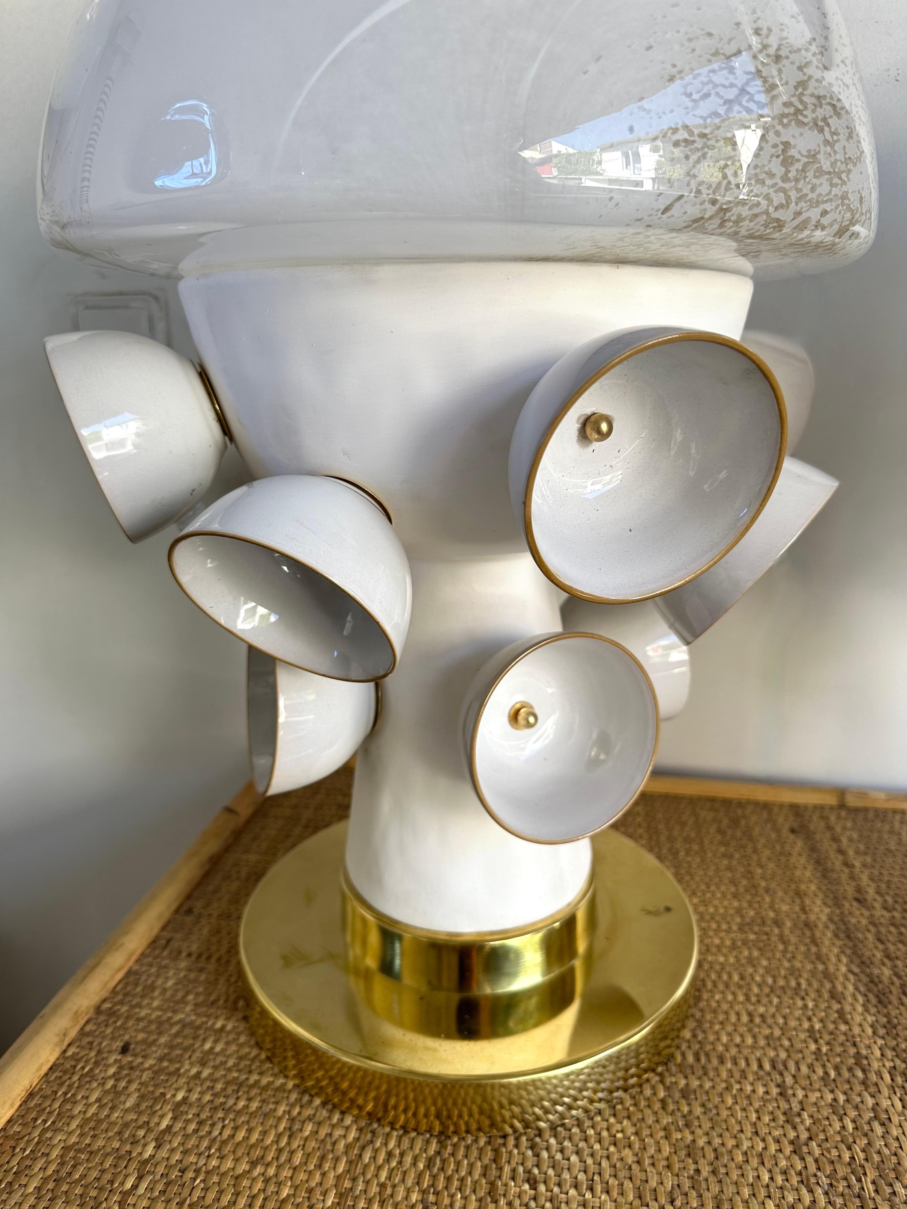 Contemporary Pair of Brass Murano Glass and Ceramic Mushroom Lamps, Italien im Angebot 1