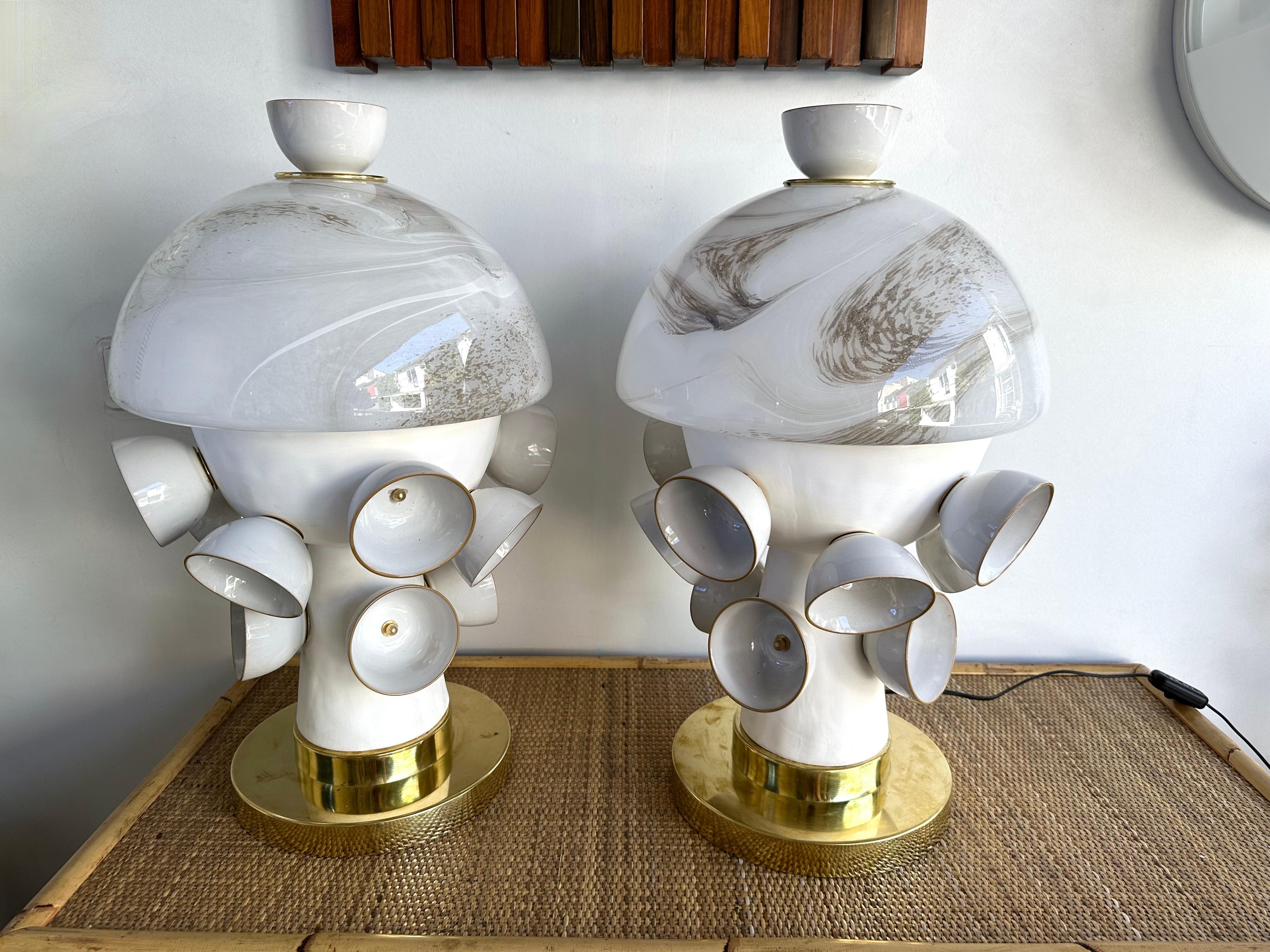 Contemporary Pair of Brass Murano Glass and Ceramic Mushroom Lamps, Italy For Sale 4