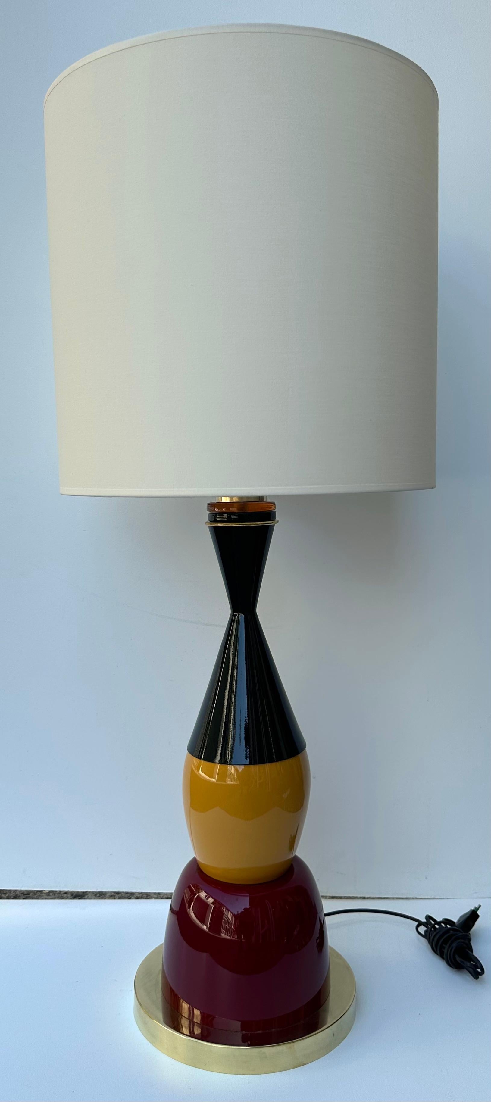 Contemporary Pair of Brass Murano Glass and Lacquered Metal Cone Lamps, Italy For Sale 6