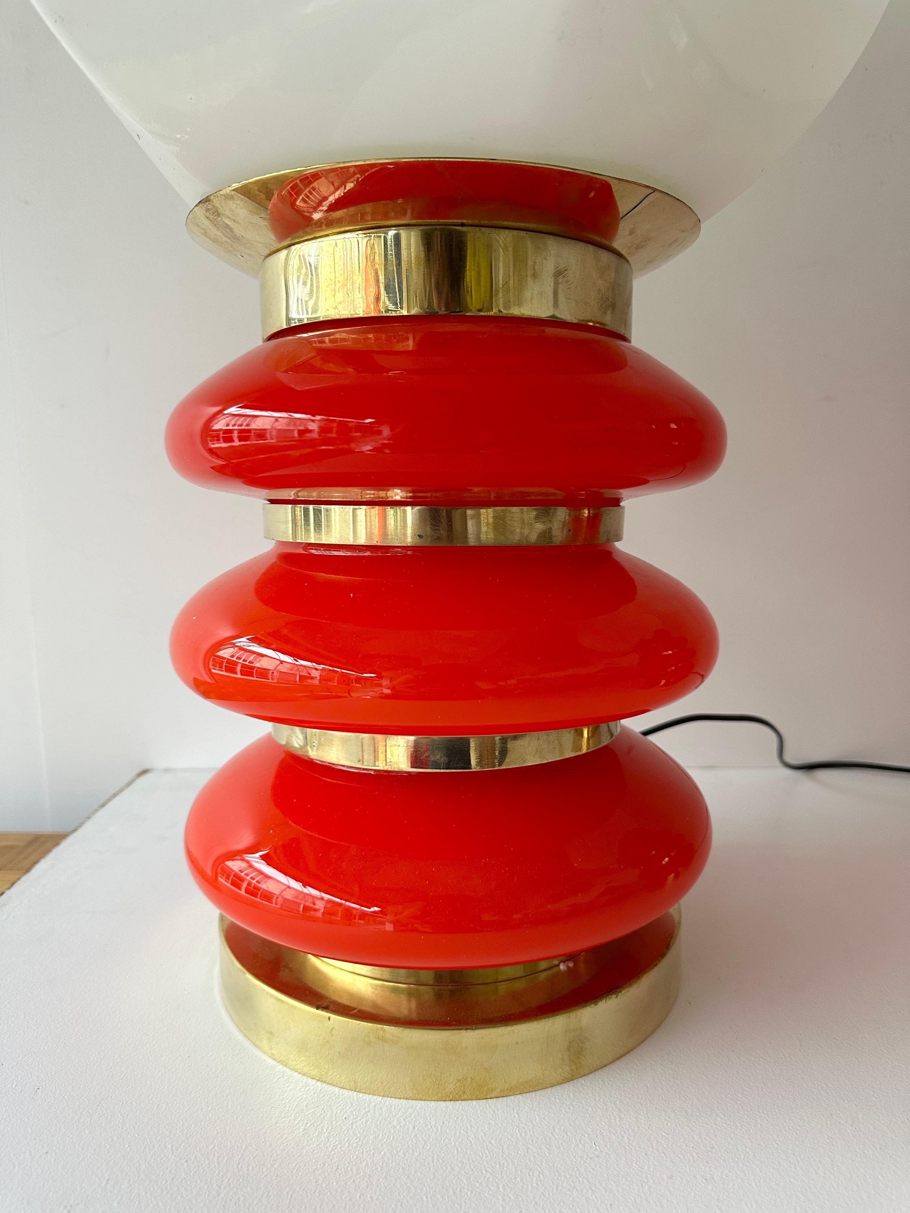 Contemporary Pair of Brass Murano Glass Balloon Lamps, Italy For Sale 8