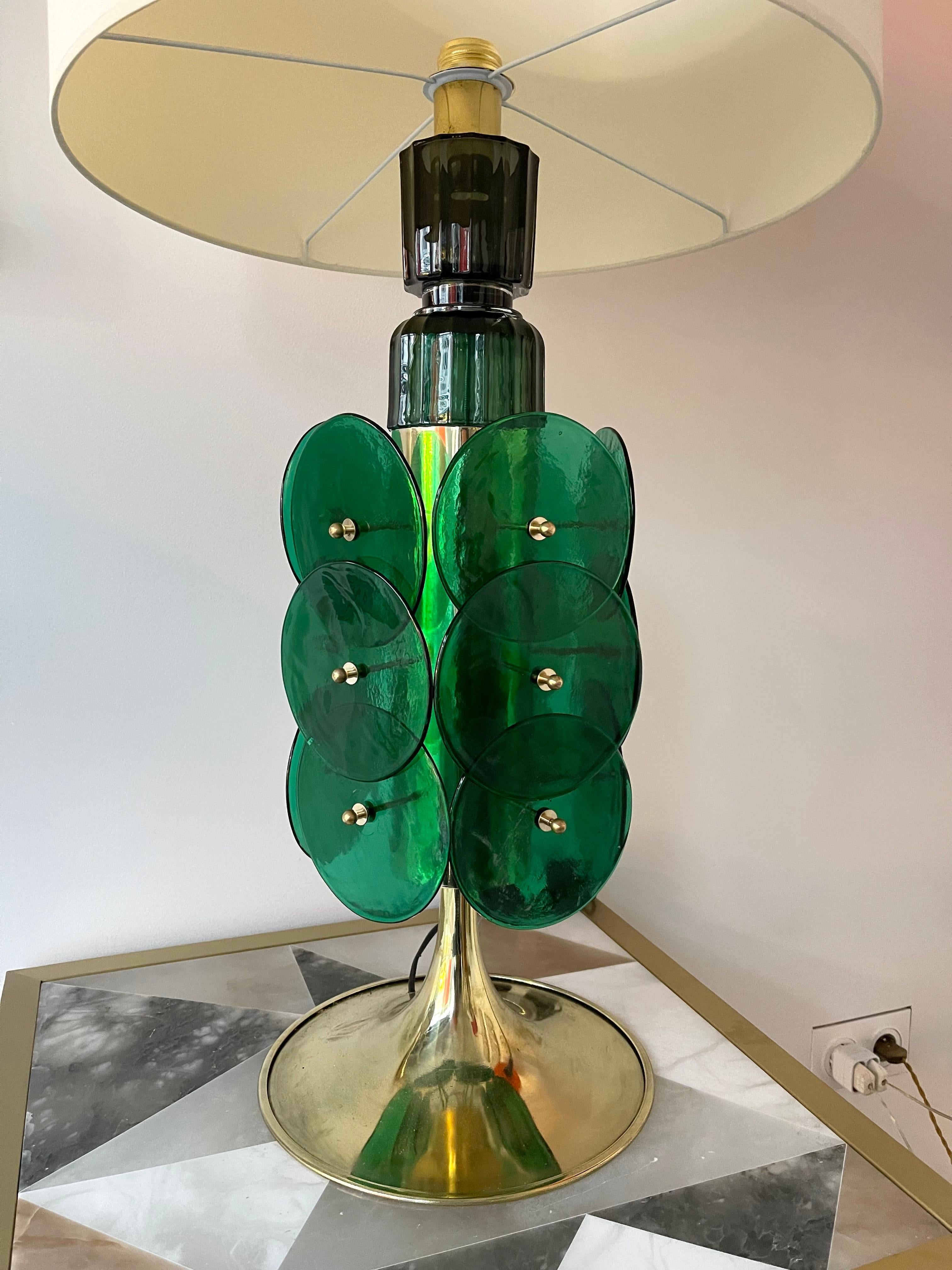 Contemporary Pair of Brass Murano Glass Disc Green Lamps, Italy For Sale 5