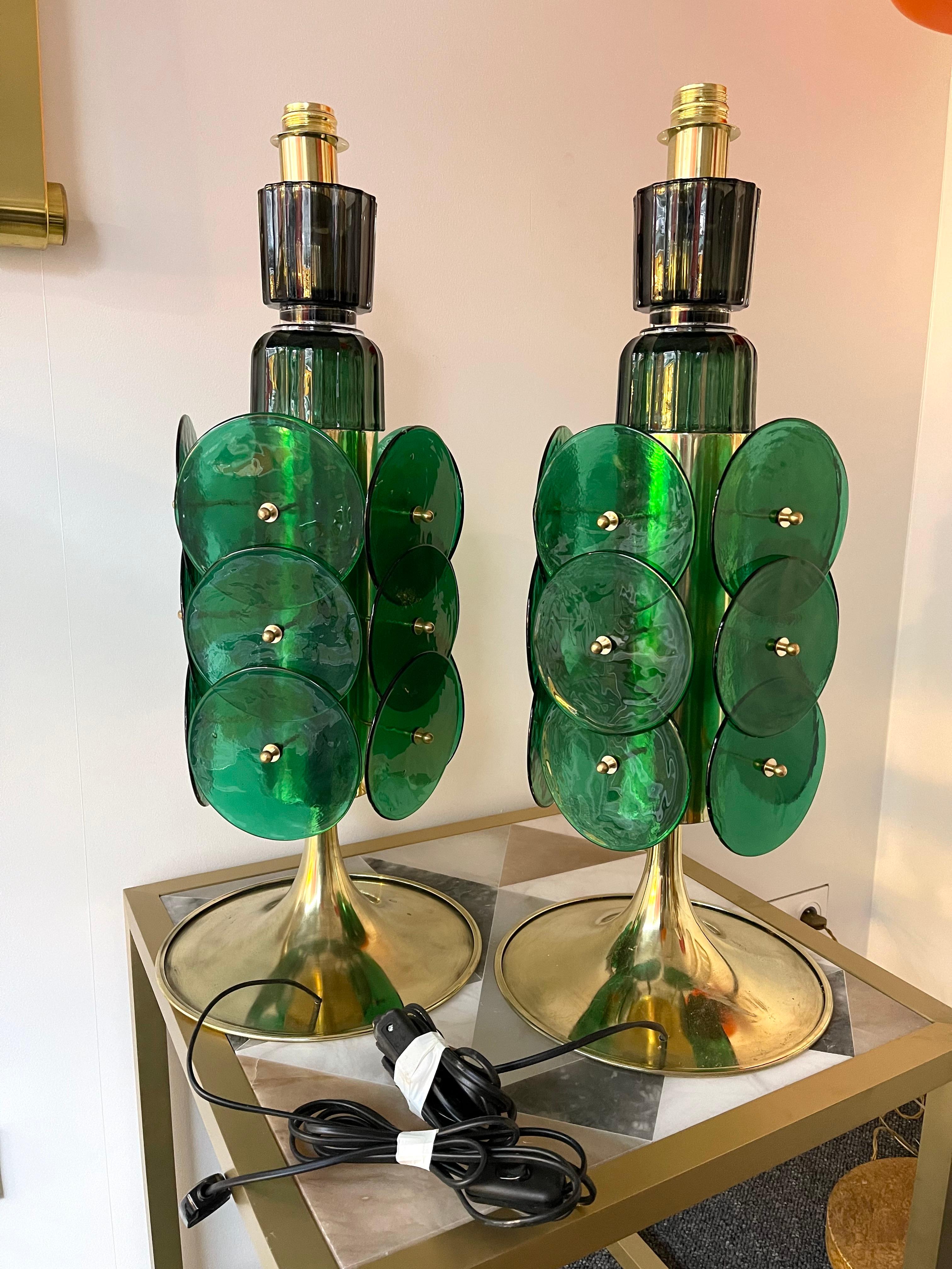 Contemporary Pair of Brass Murano Glass Disc Green Lamps, Italy For Sale 8