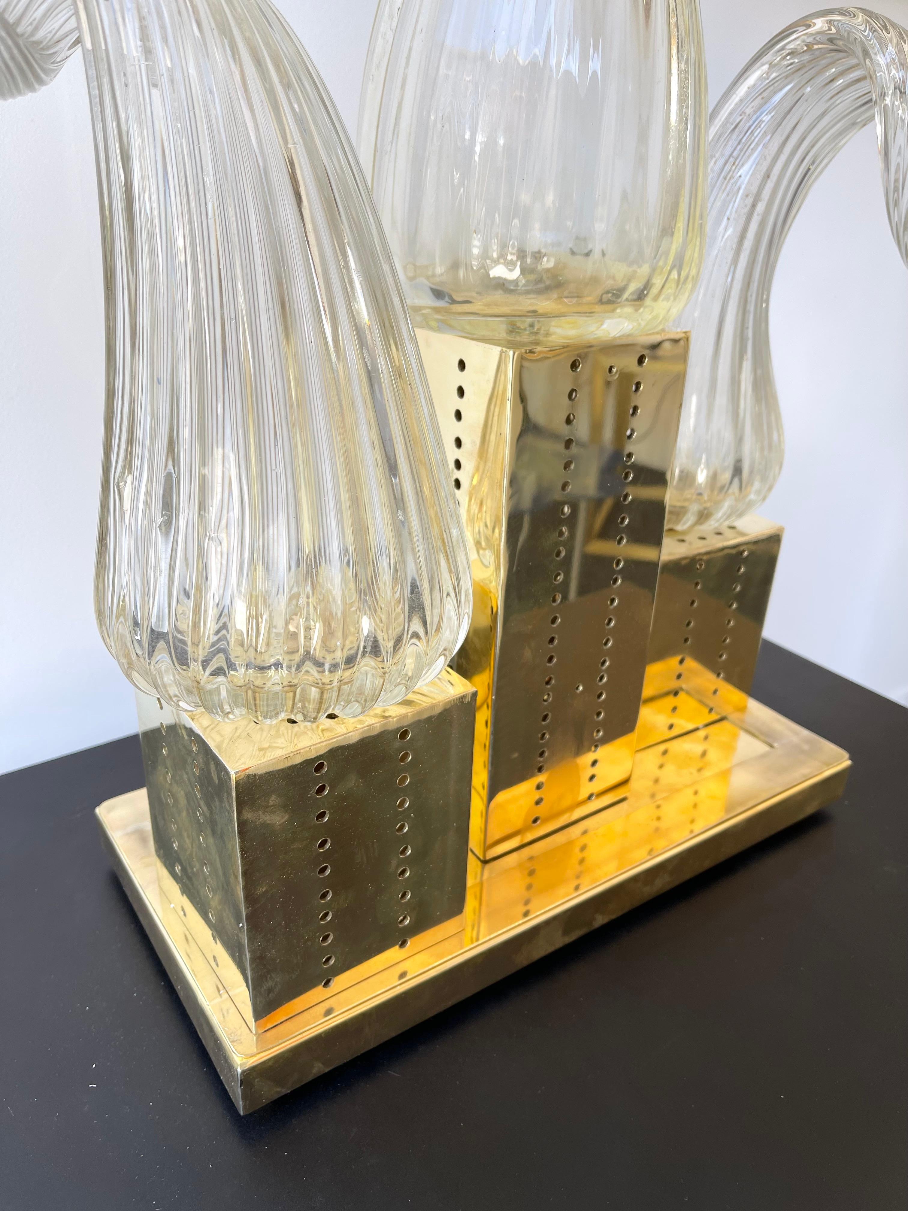 Mid-Century Modern Paire de lampes à flamme contemporaines en laiton et verre de Murano, Italie en vente