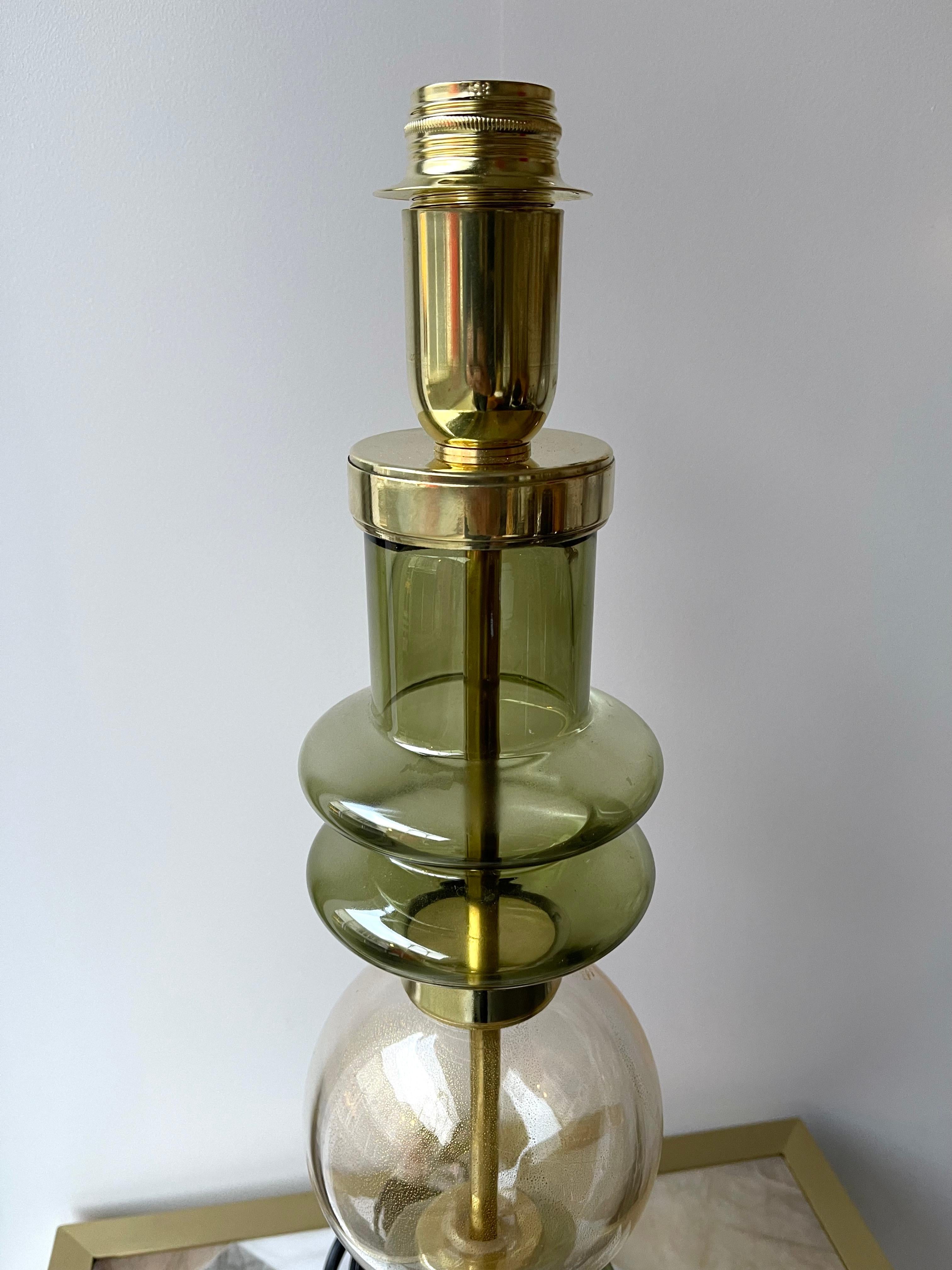 Contemporary Pair of Brass Murano Glass Lamps, Italy For Sale 2