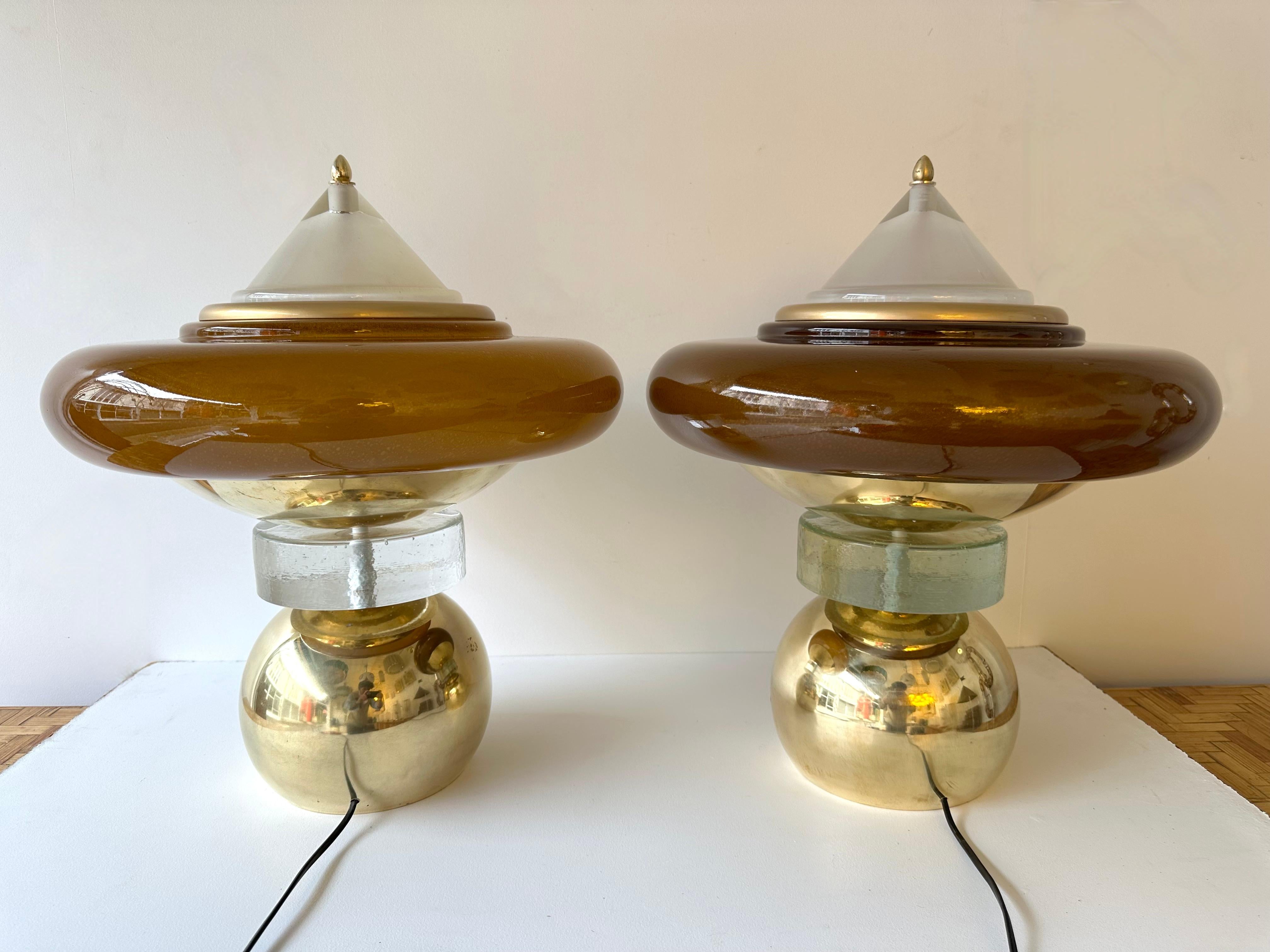 Contemporary Pair of Brass Mushroom Amber Murano Glass Lamps, Italy 2