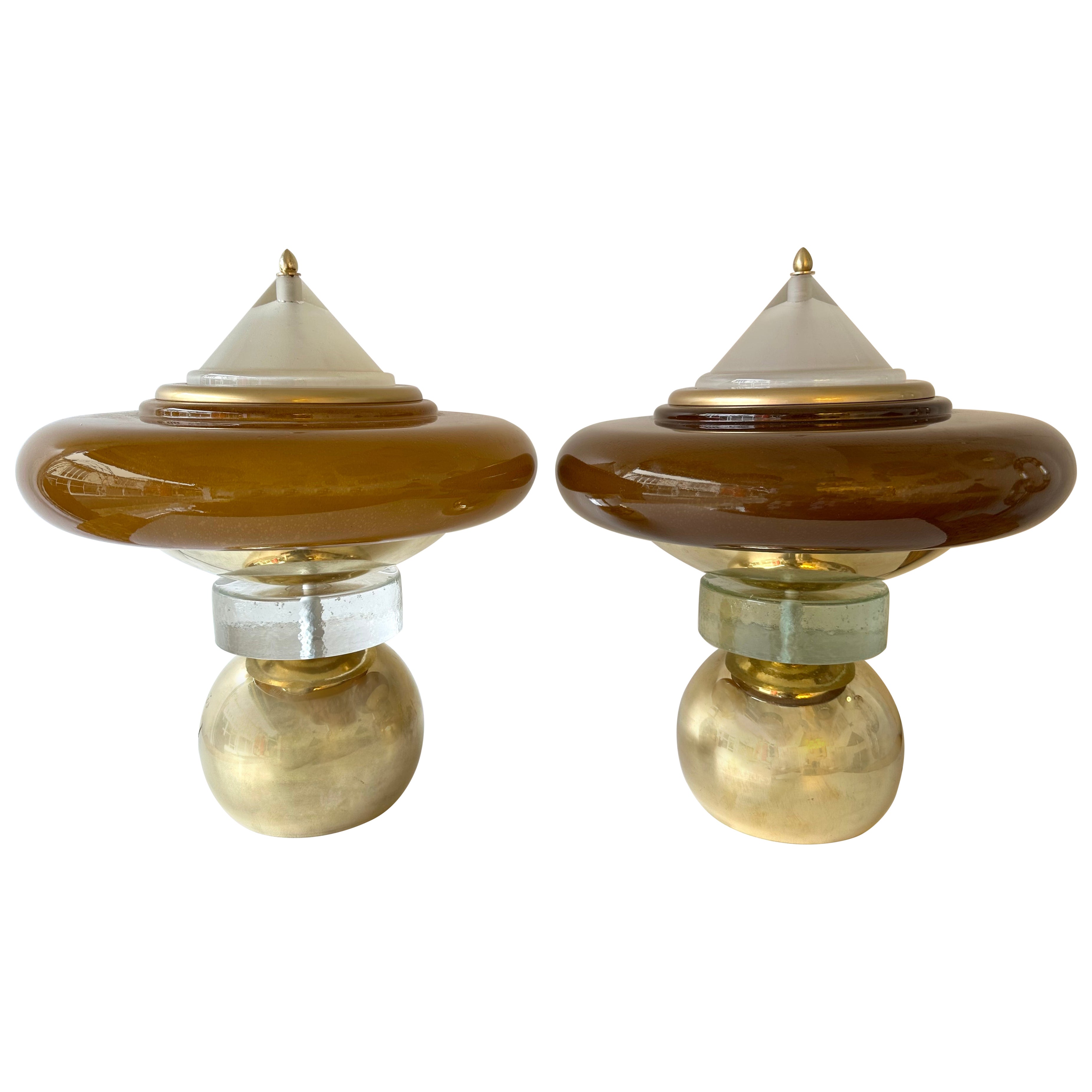 Contemporary Pair of Brass Mushroom Amber Murano Glass Lamps, Italien