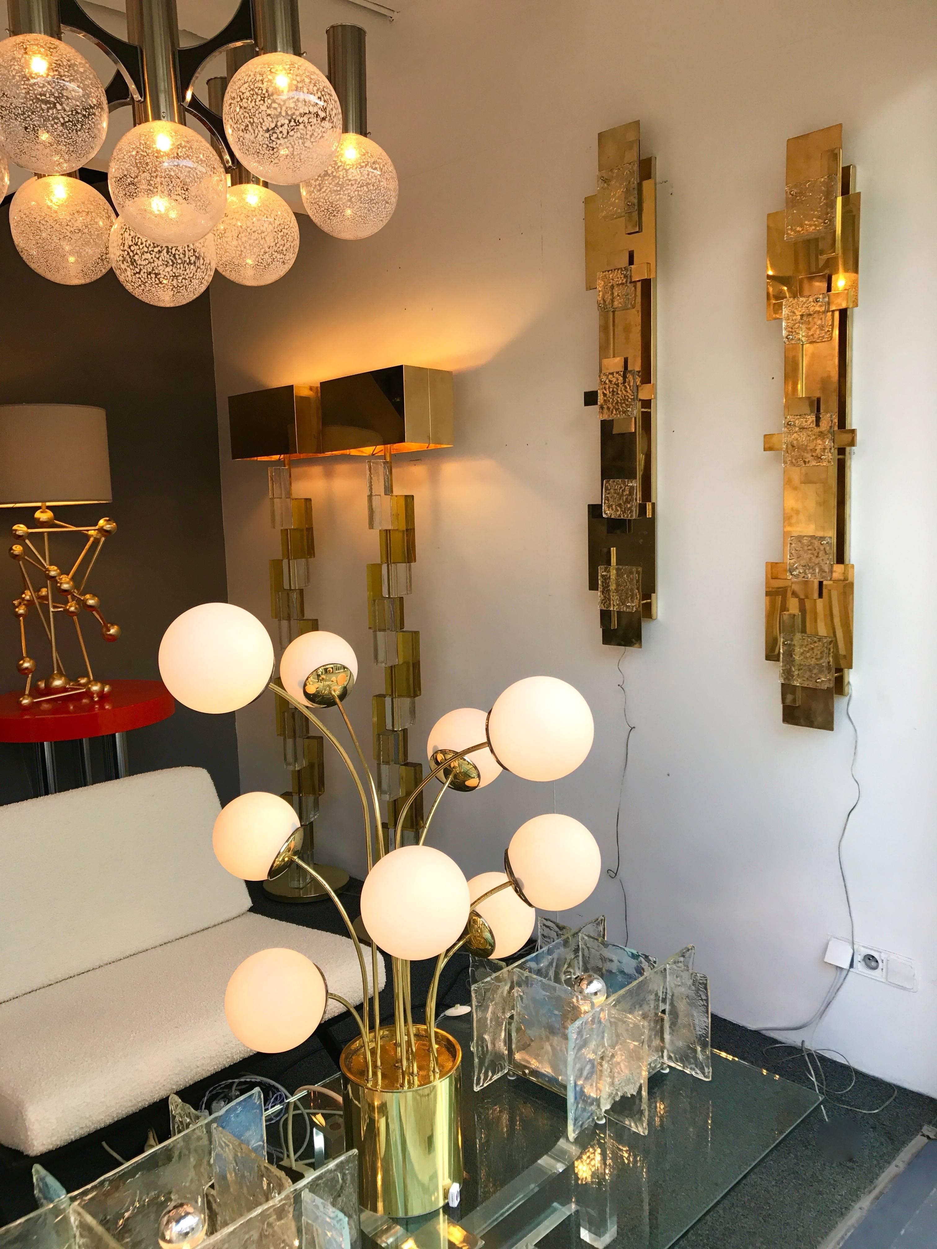 Mid-Century Modern Contemporary Pair of Brass Sconces Geometrical Murano Glass, Italy For Sale