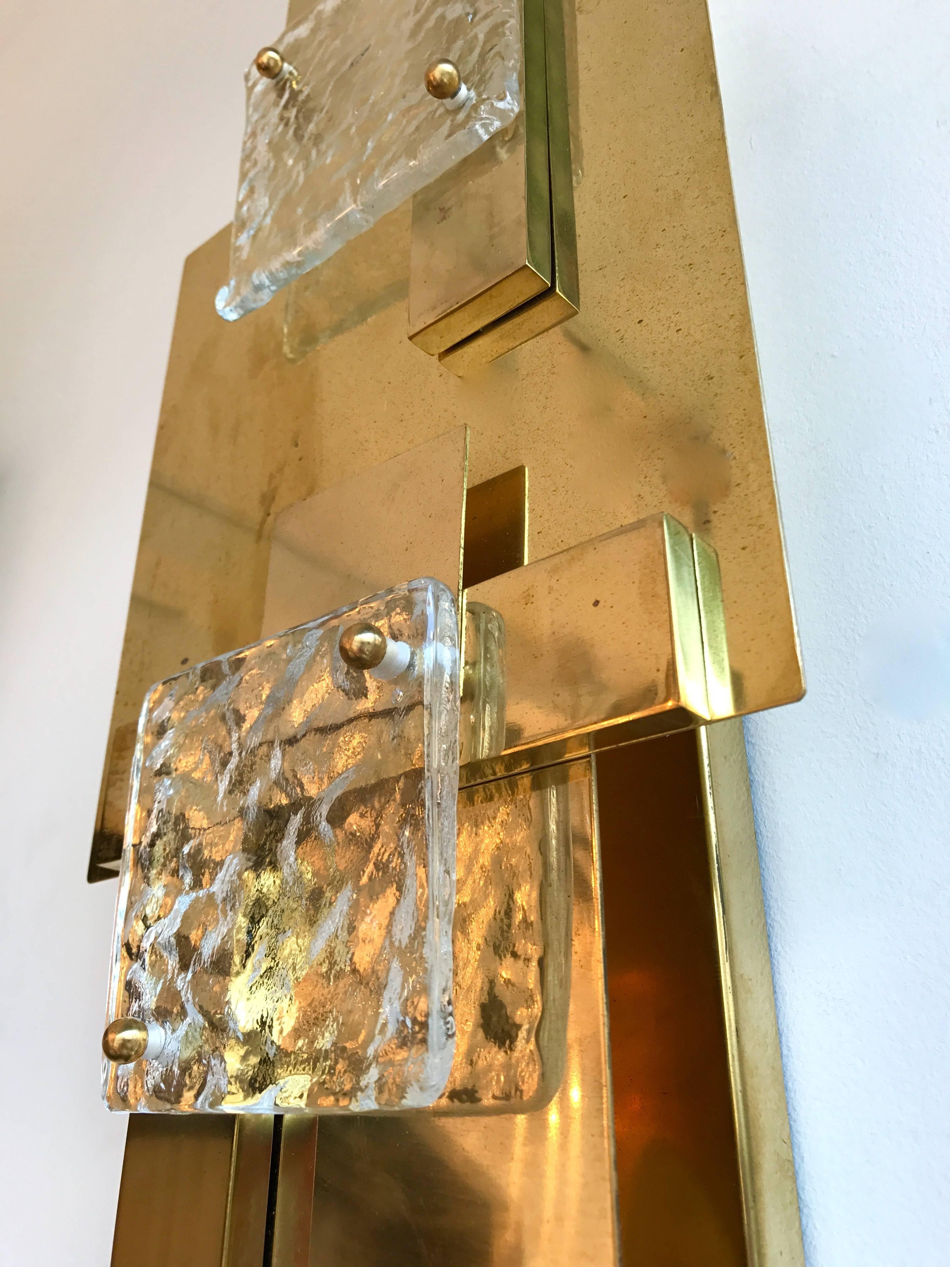 Contemporary Long Pair of Brass Sconces Geometrical Murano Glass, Italy For Sale 1