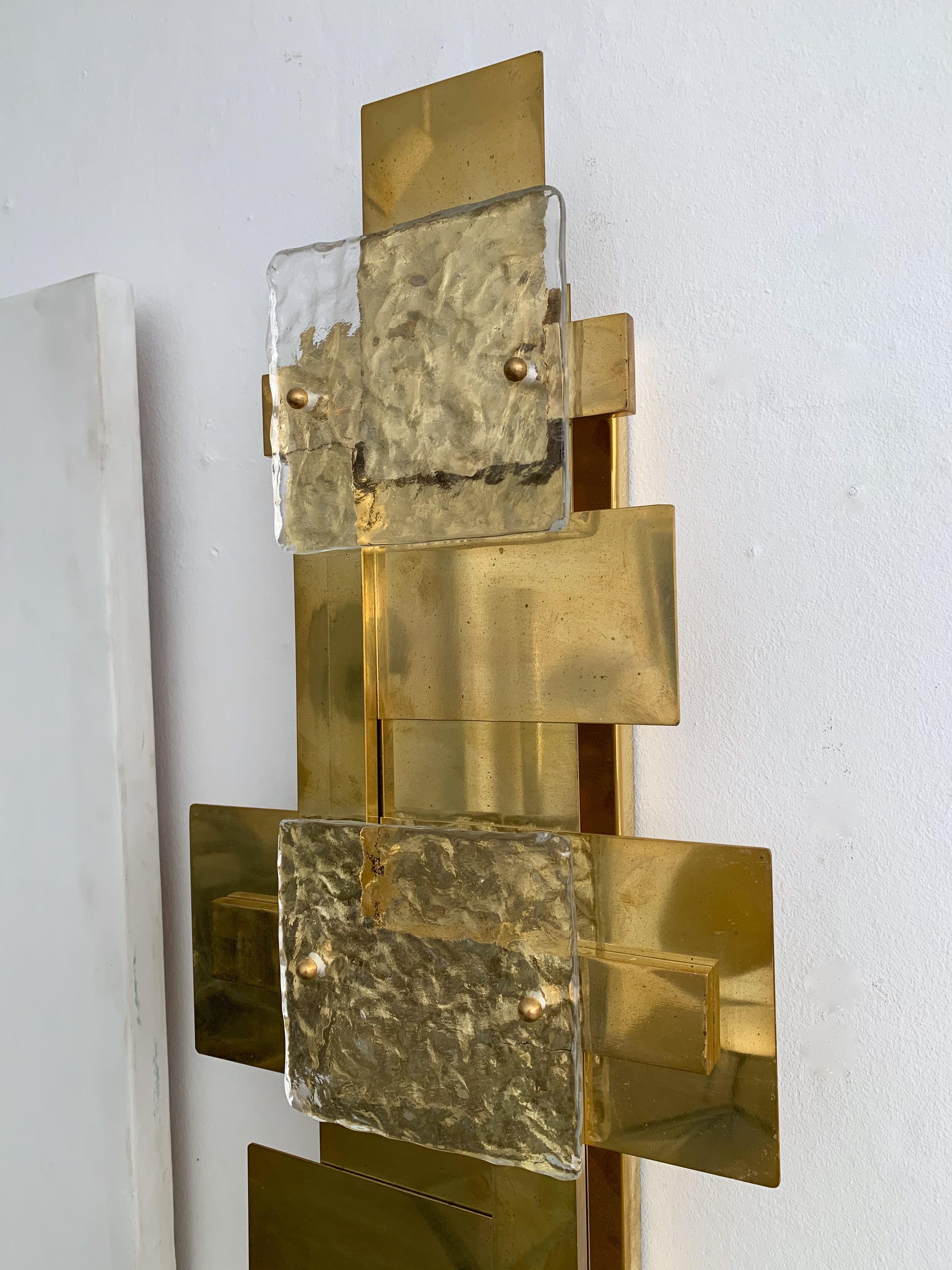 Contemporary Pair of Brass Sconces Geometrical Murano Glass, Italy For Sale 2