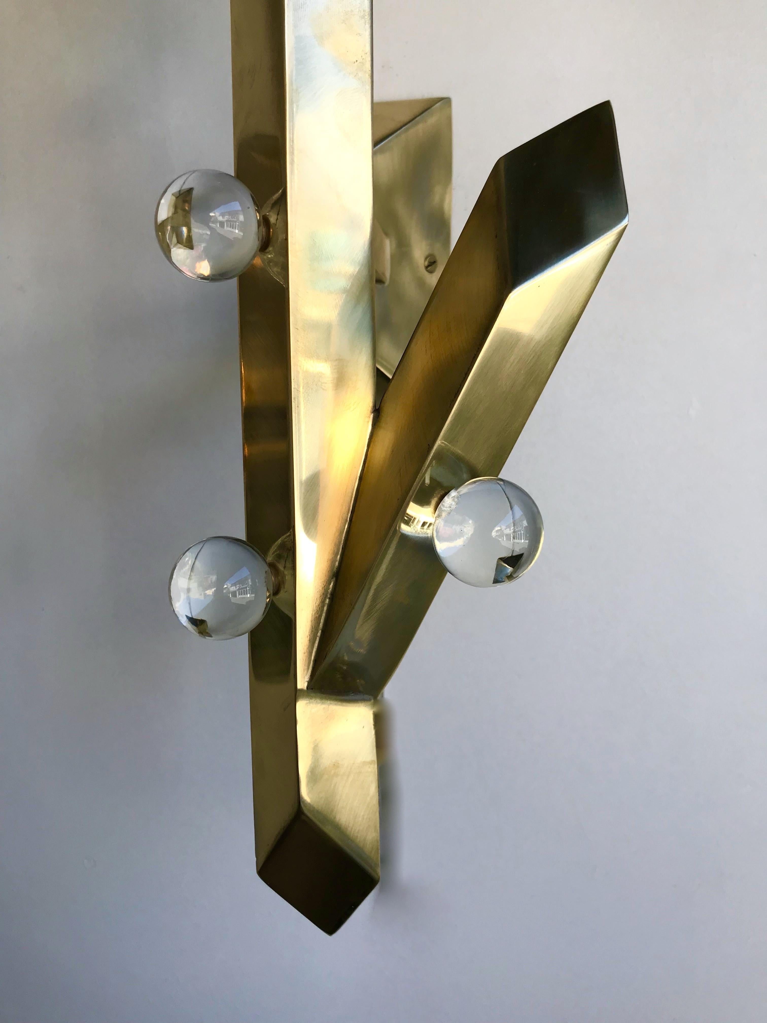 Italian Contemporary Pair of Brass Sconces Plant Murano Glass, Italy