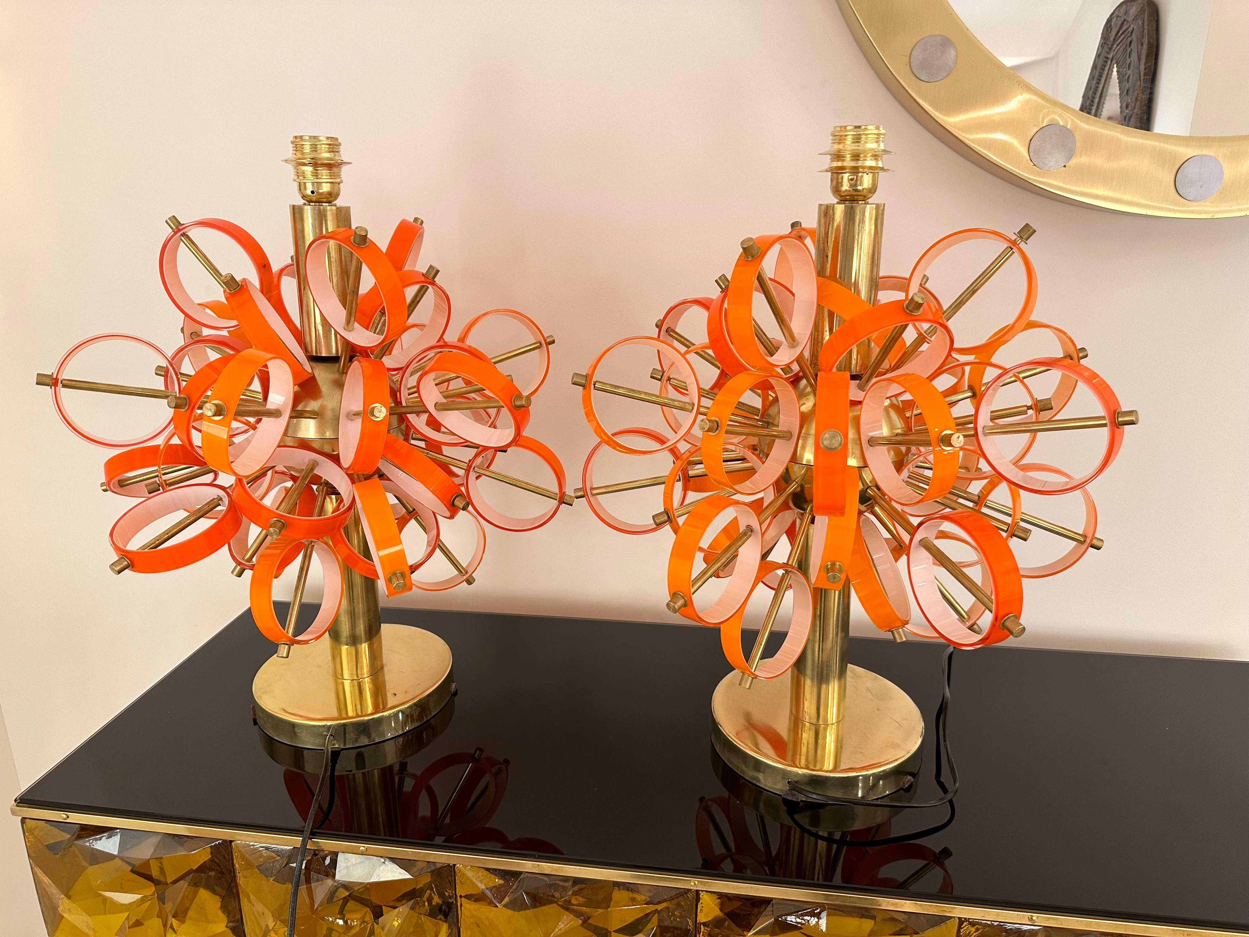 Contemporary Pair of Brass Sputnik Rings Murano Glass Lamps , Italy For Sale 5